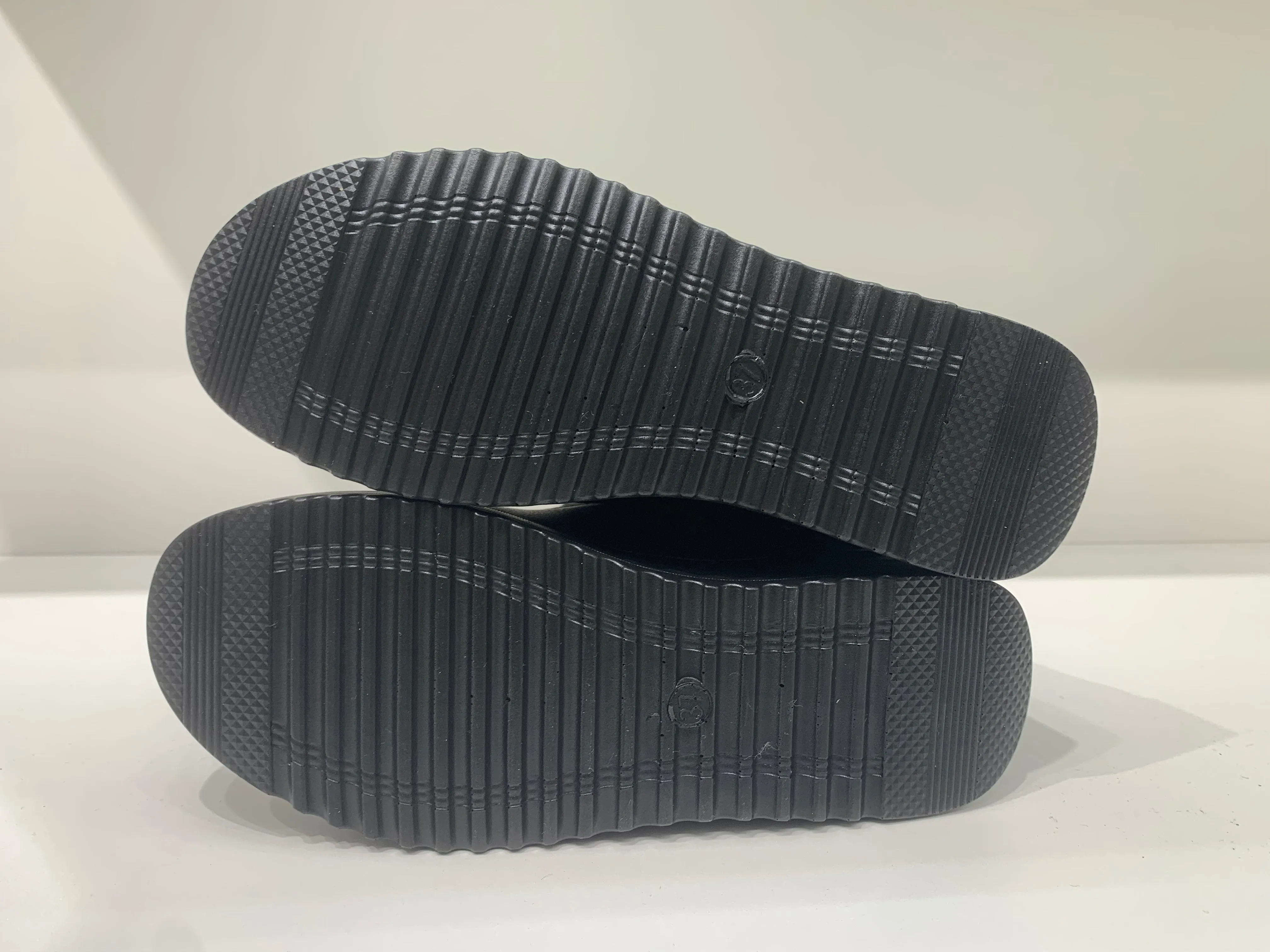 AJH25475 BLACK