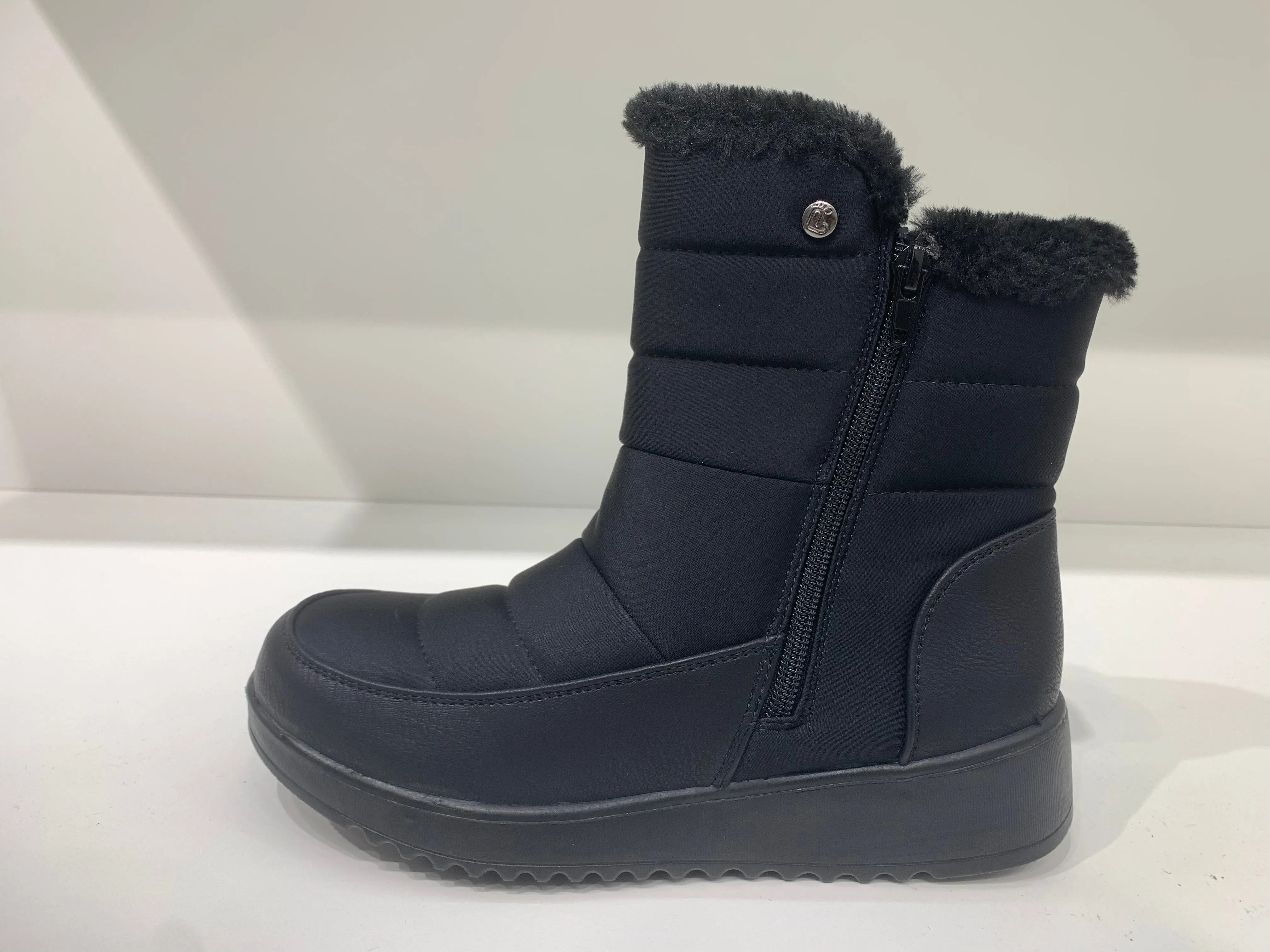 AJH25475 BLACK