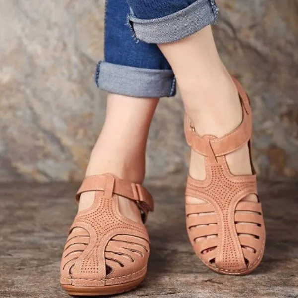Ambar® | Vintage Style Leather Orthopedic Sandals