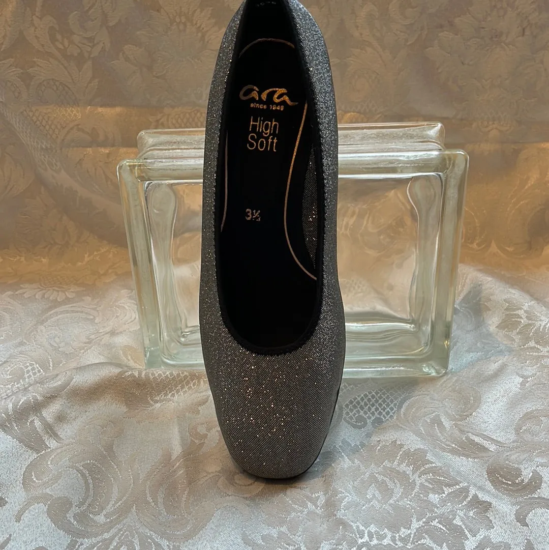 ARA GABRIELLE TWINKLE BLACK PUMP