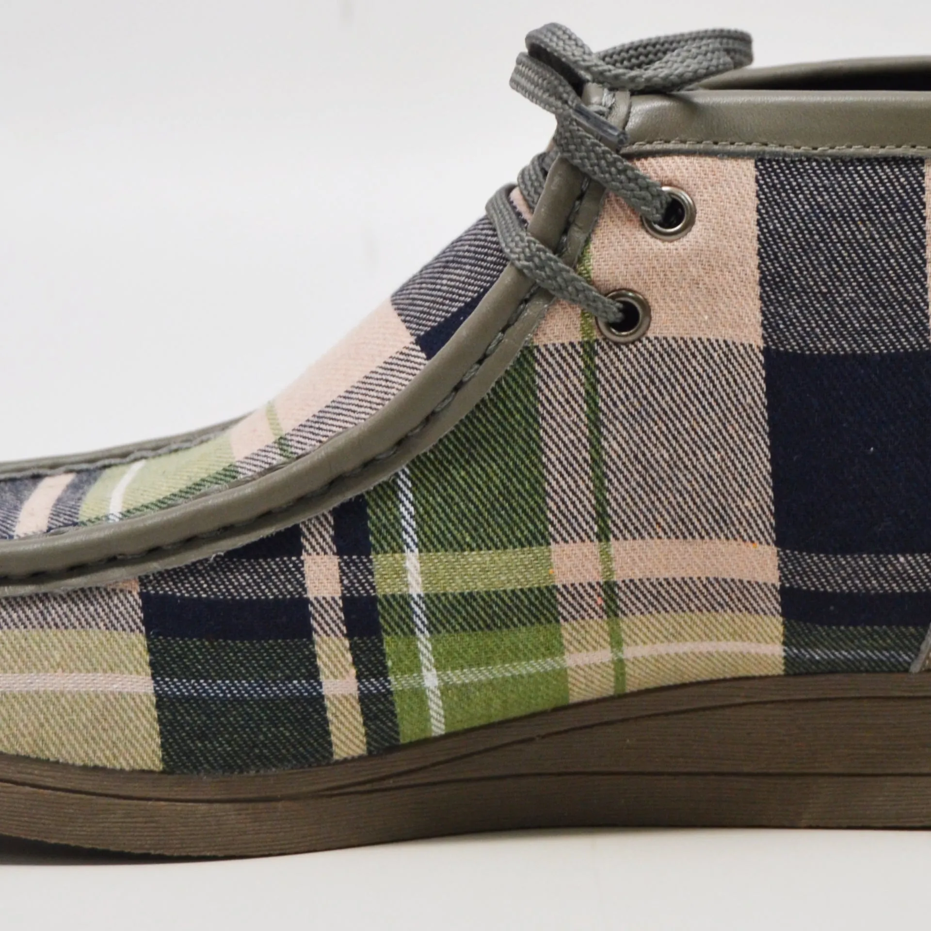 British Walkers New Castle 2 Men's Multicolor Plaid Leather and Suede Ankle Boots