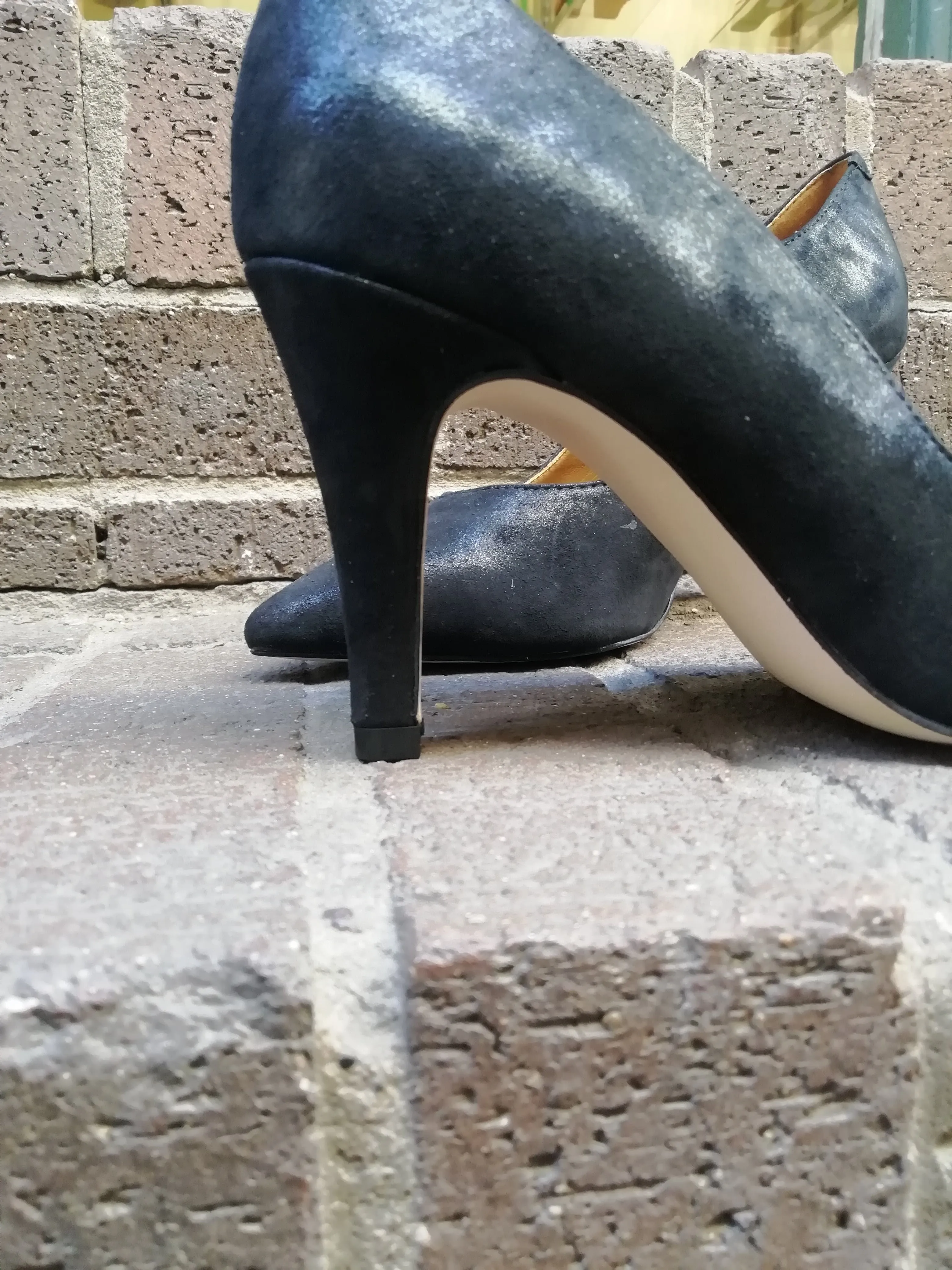 Caprice Black Pearl Leather Heeled Court Shoe. Only a size 3.5 left.