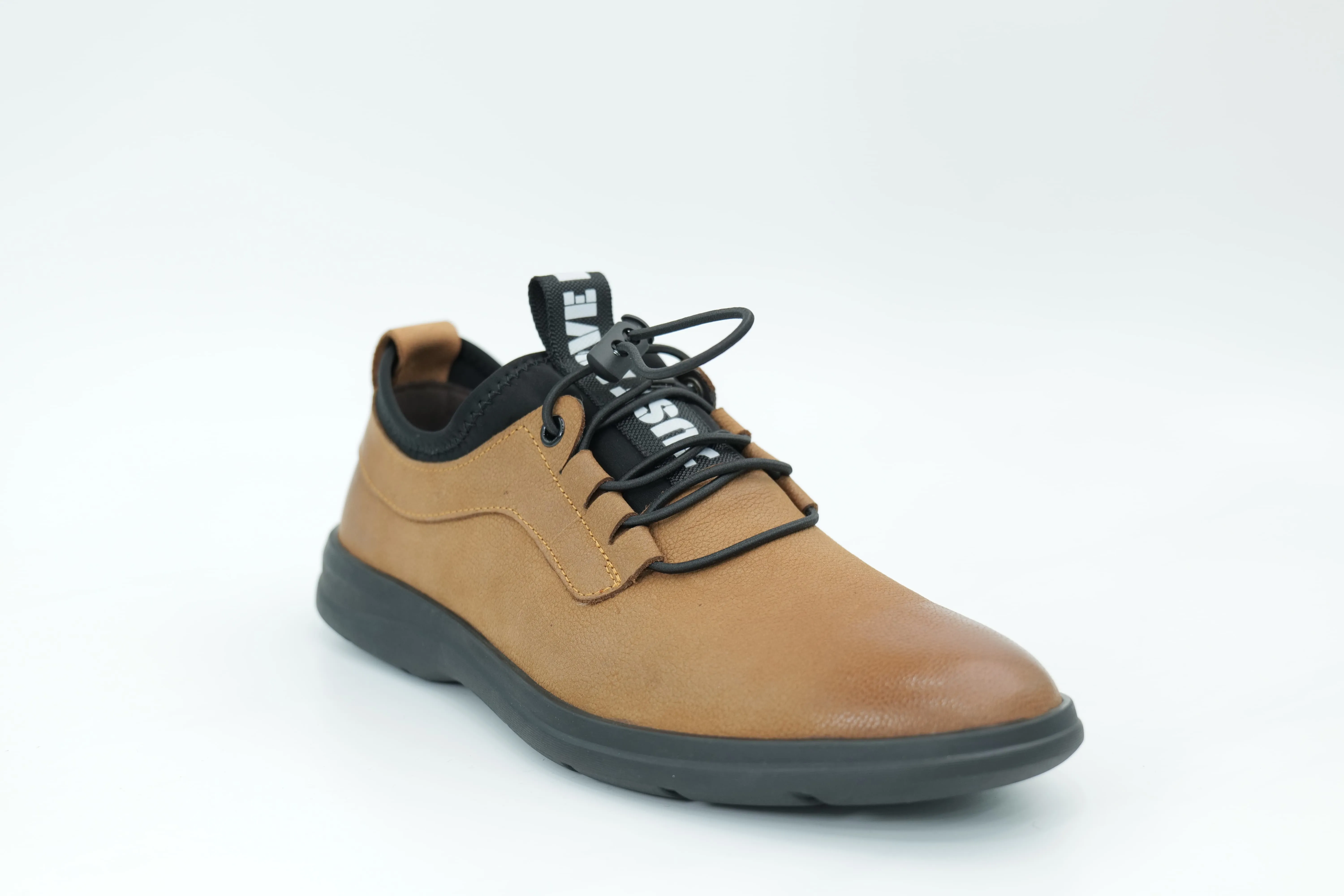 Casual shoes