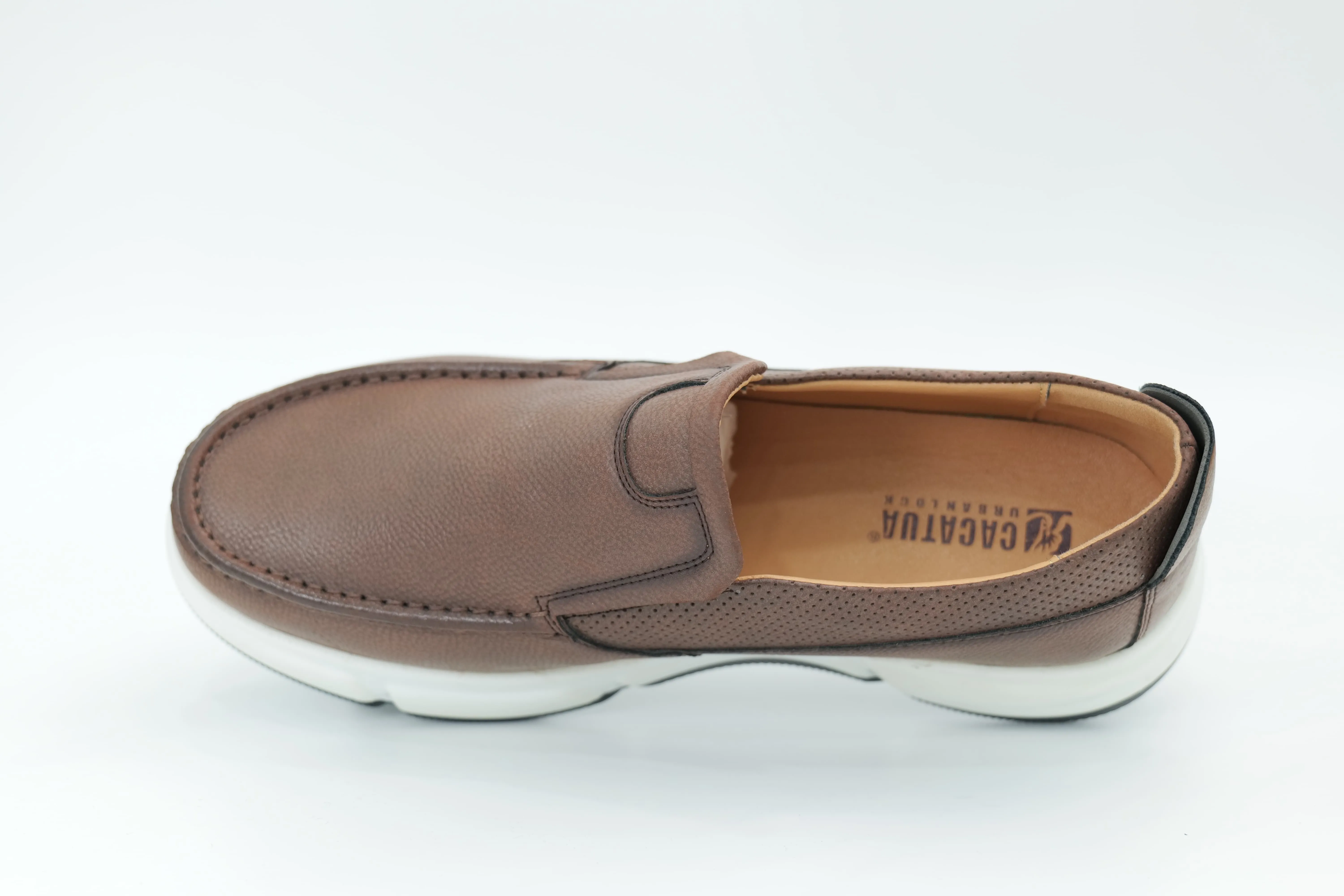 Casual shoes