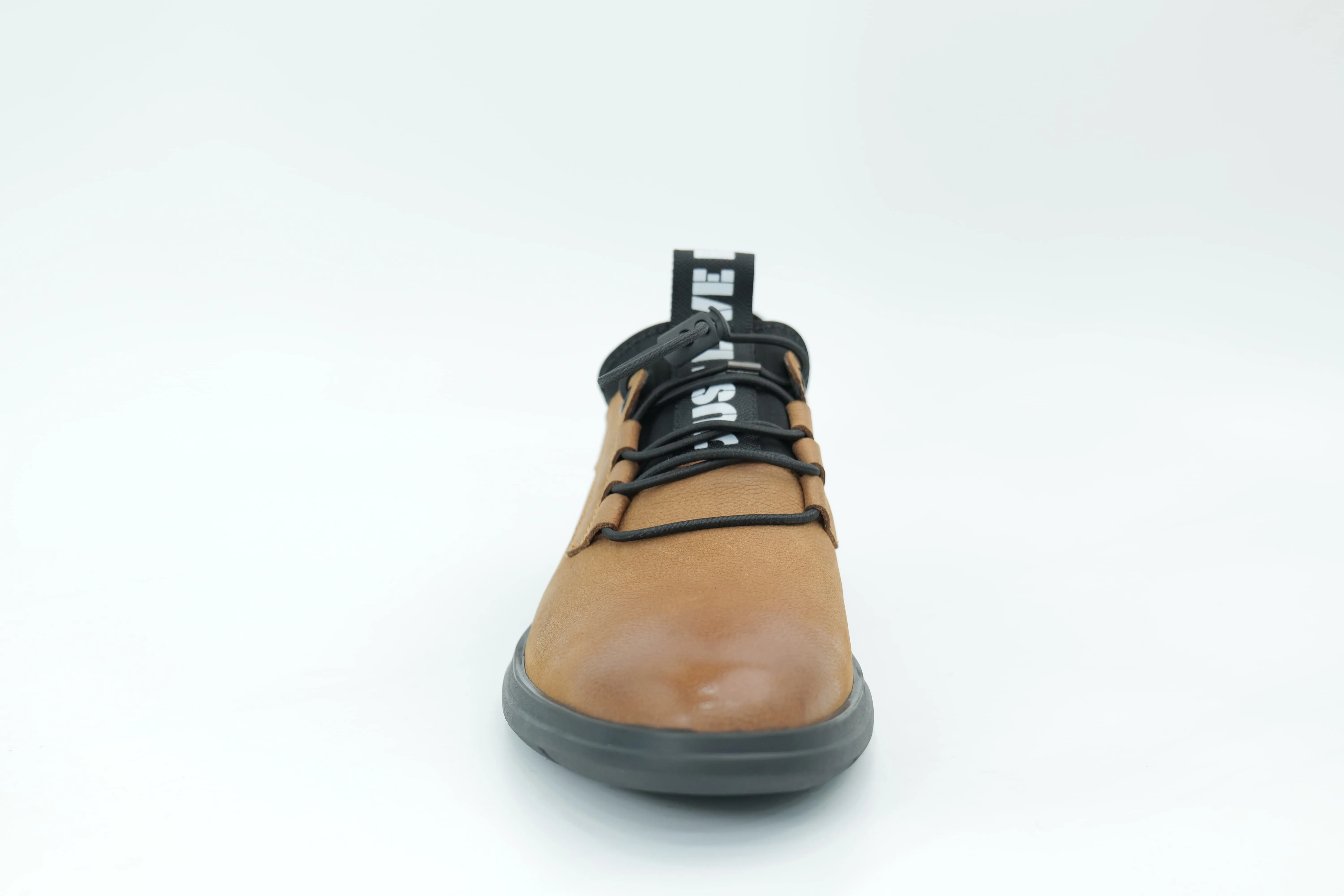 Casual shoes