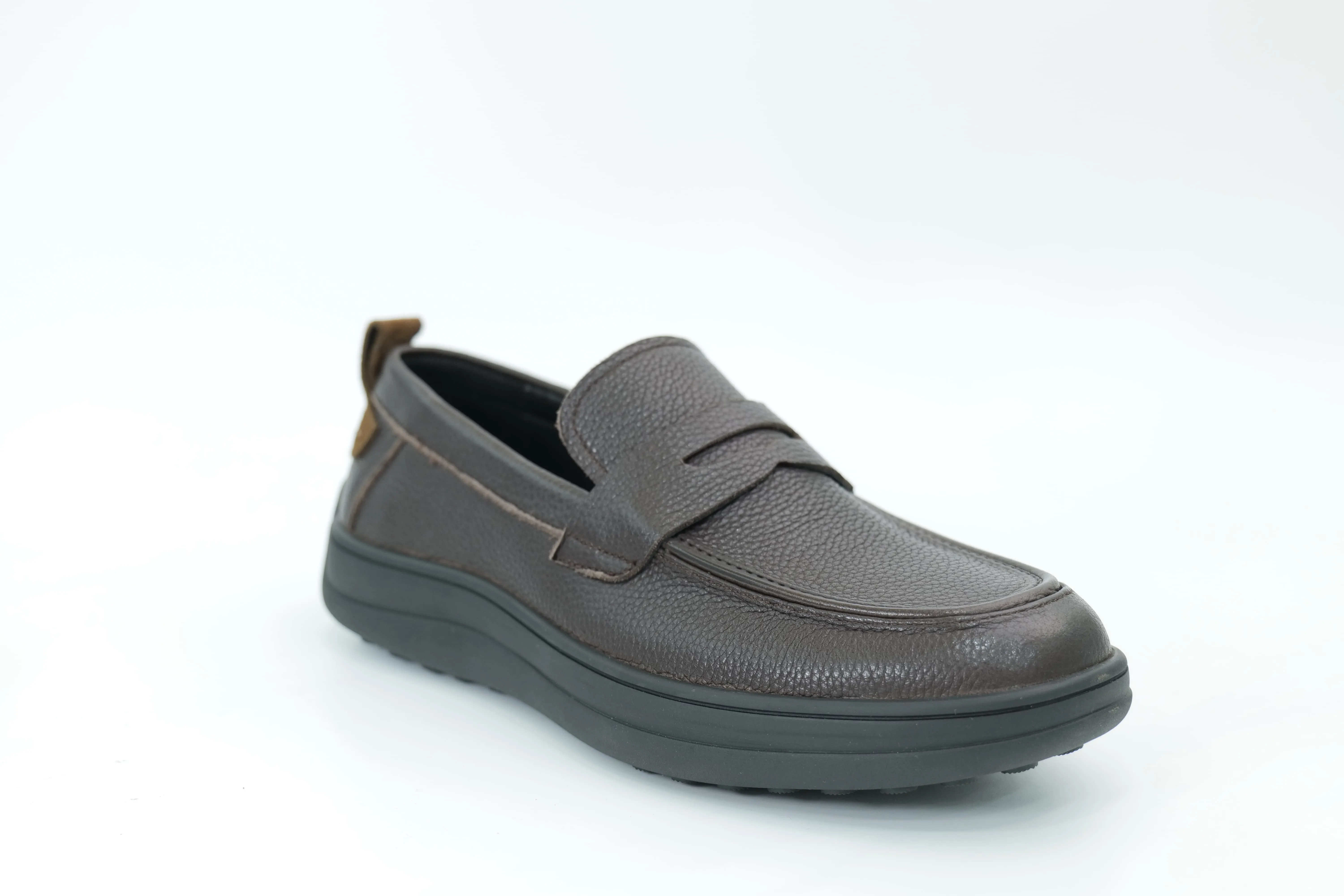 Casual shoes