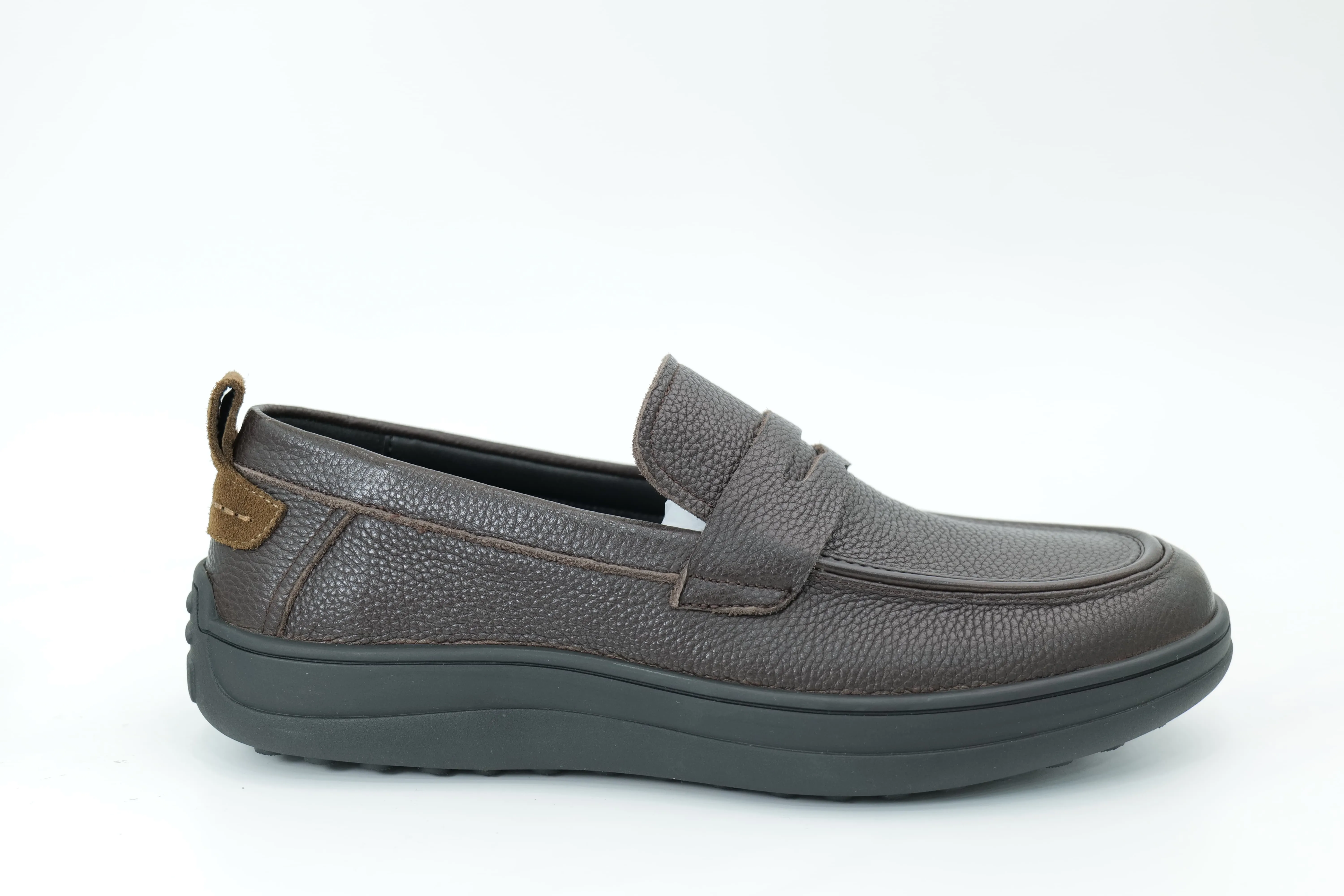Casual shoes
