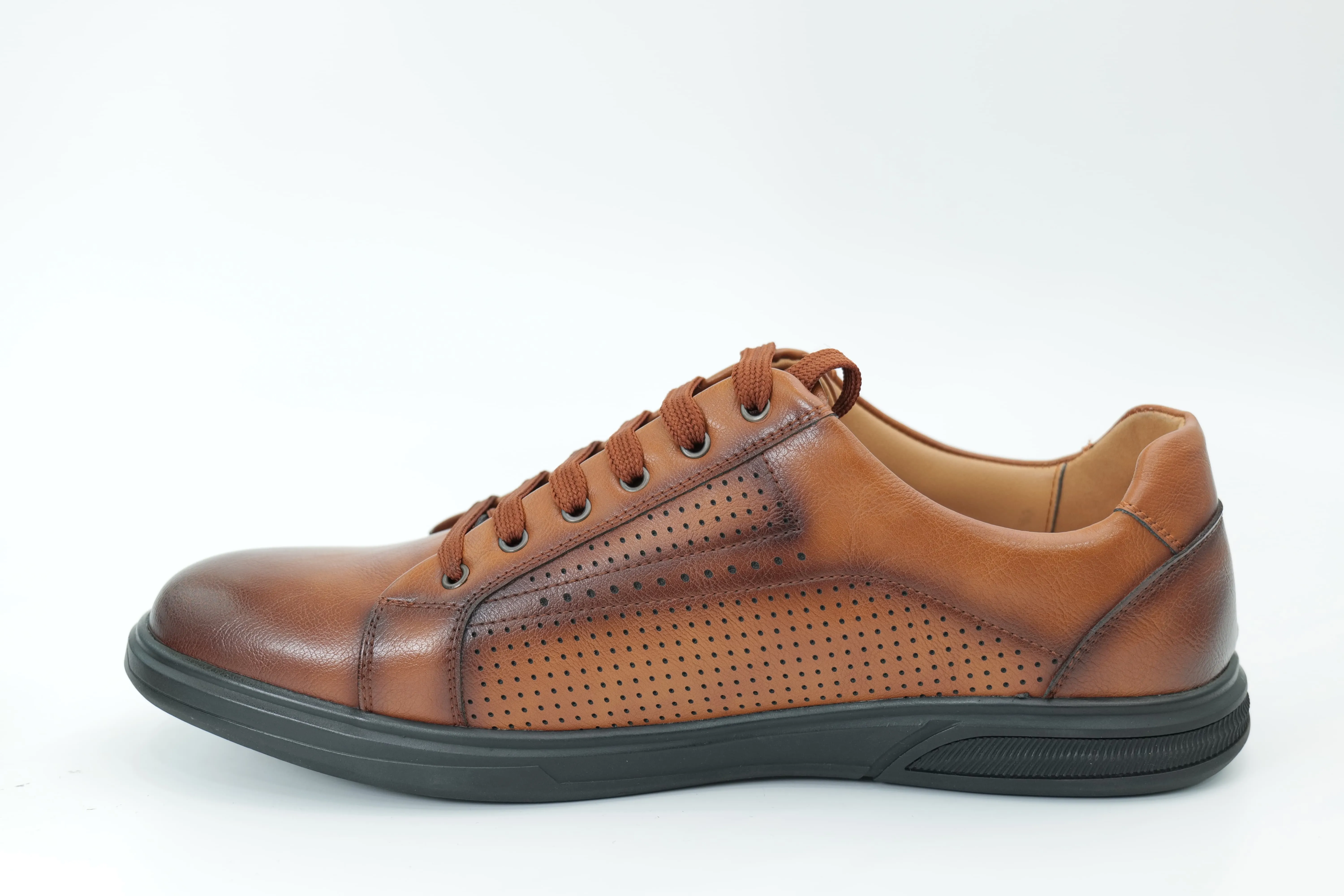 Casual shoes