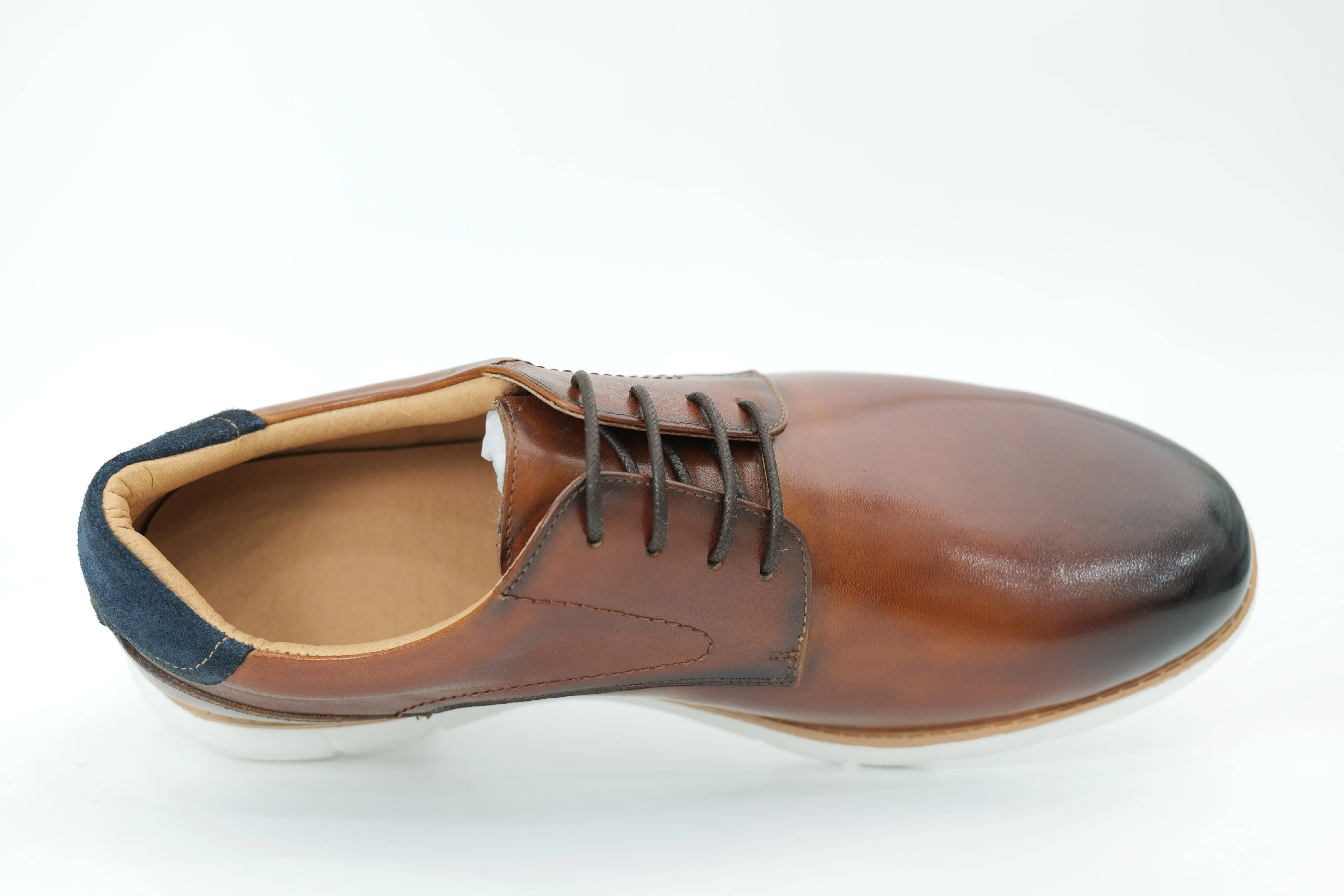 Casual shoes