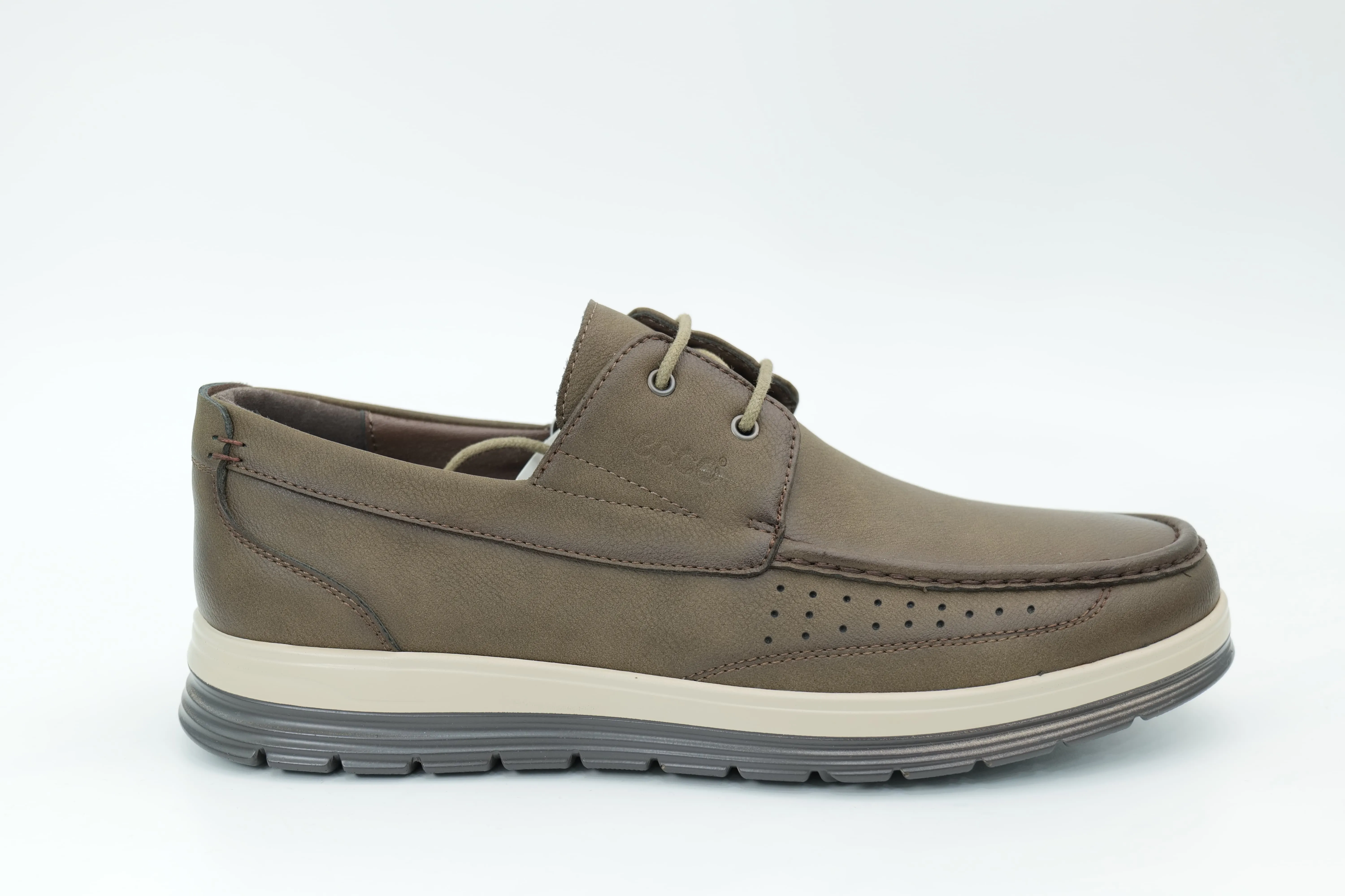 Casual shoes