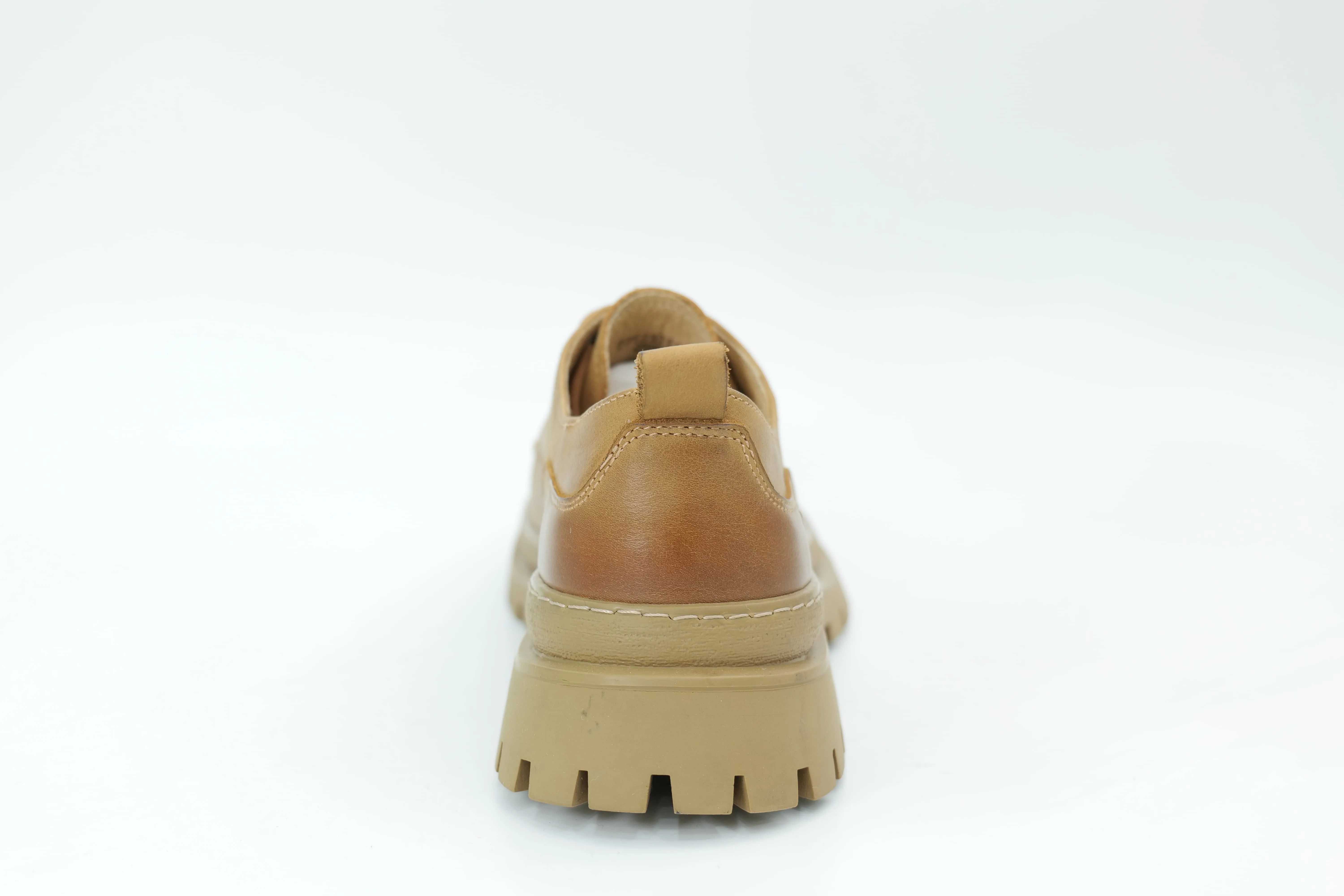 Casual shoes