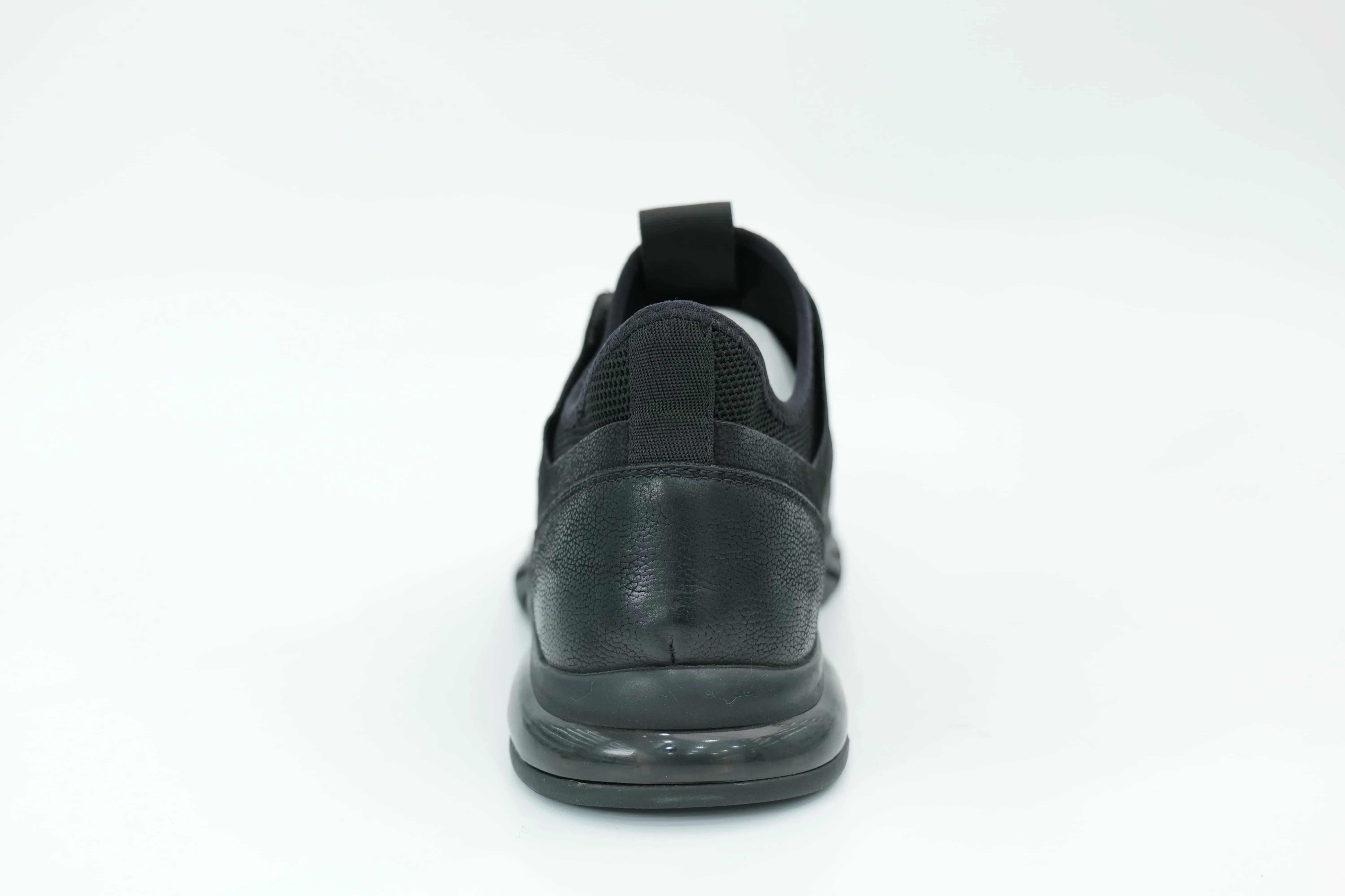 Casual shoes