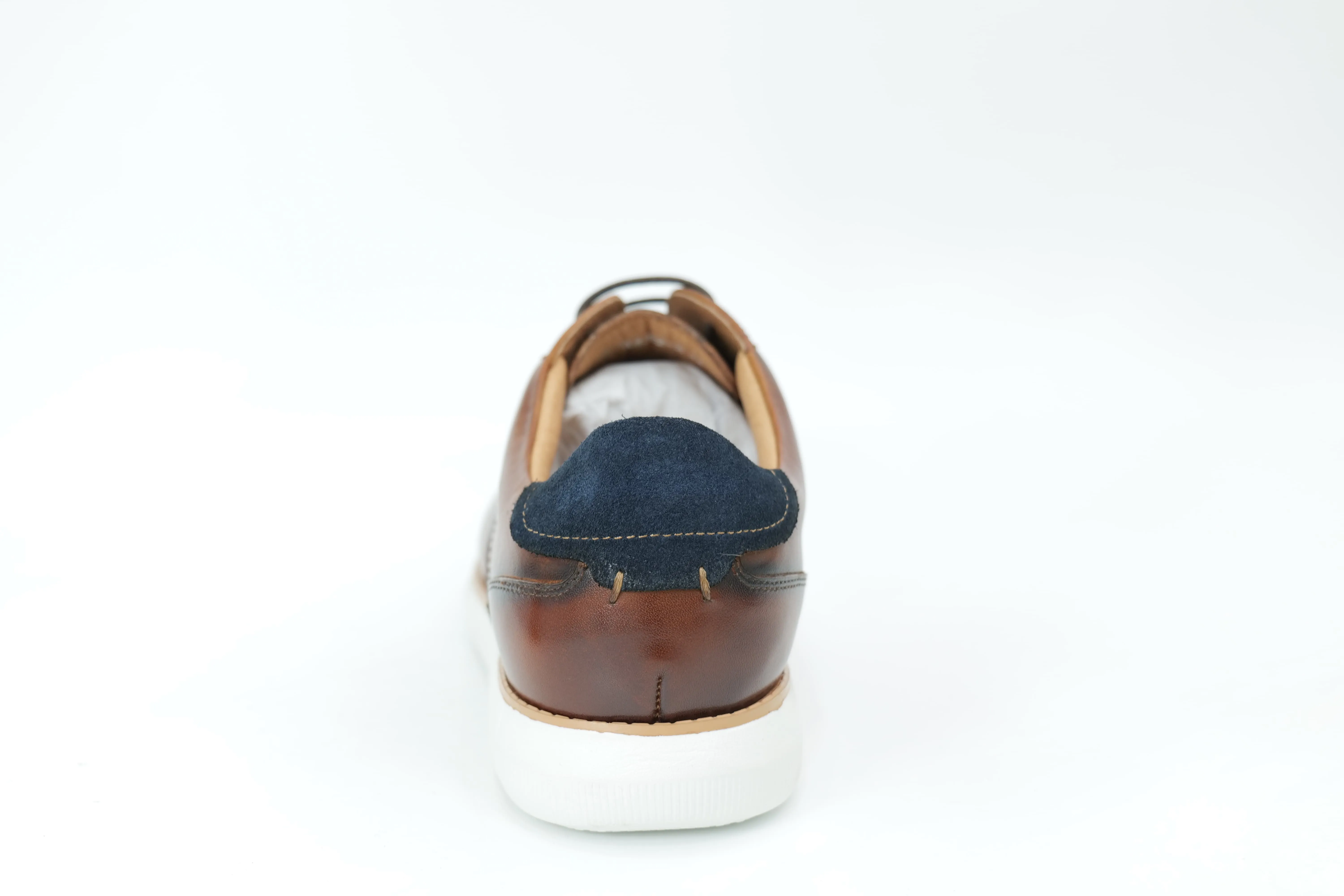 Casual shoes