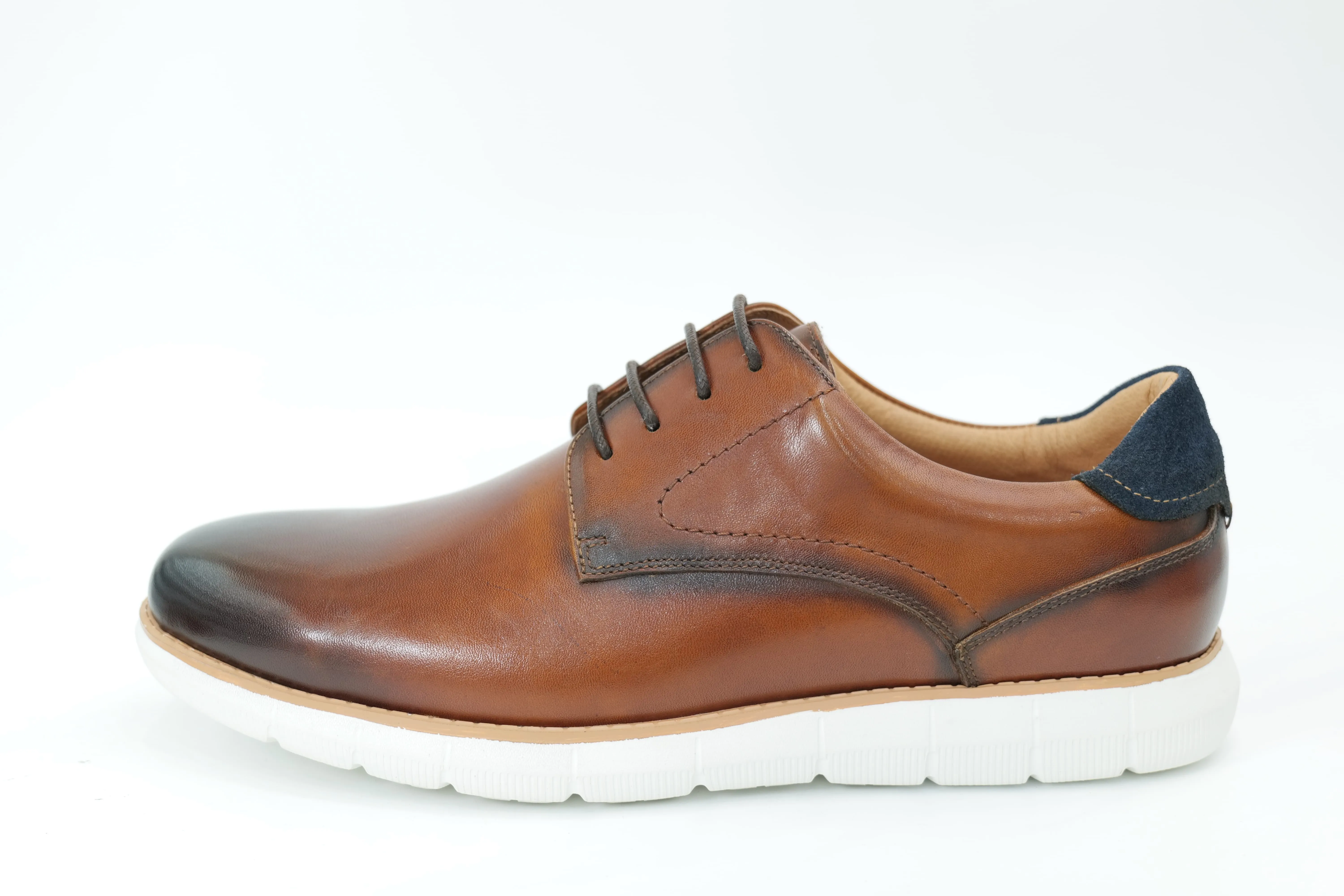 Casual shoes