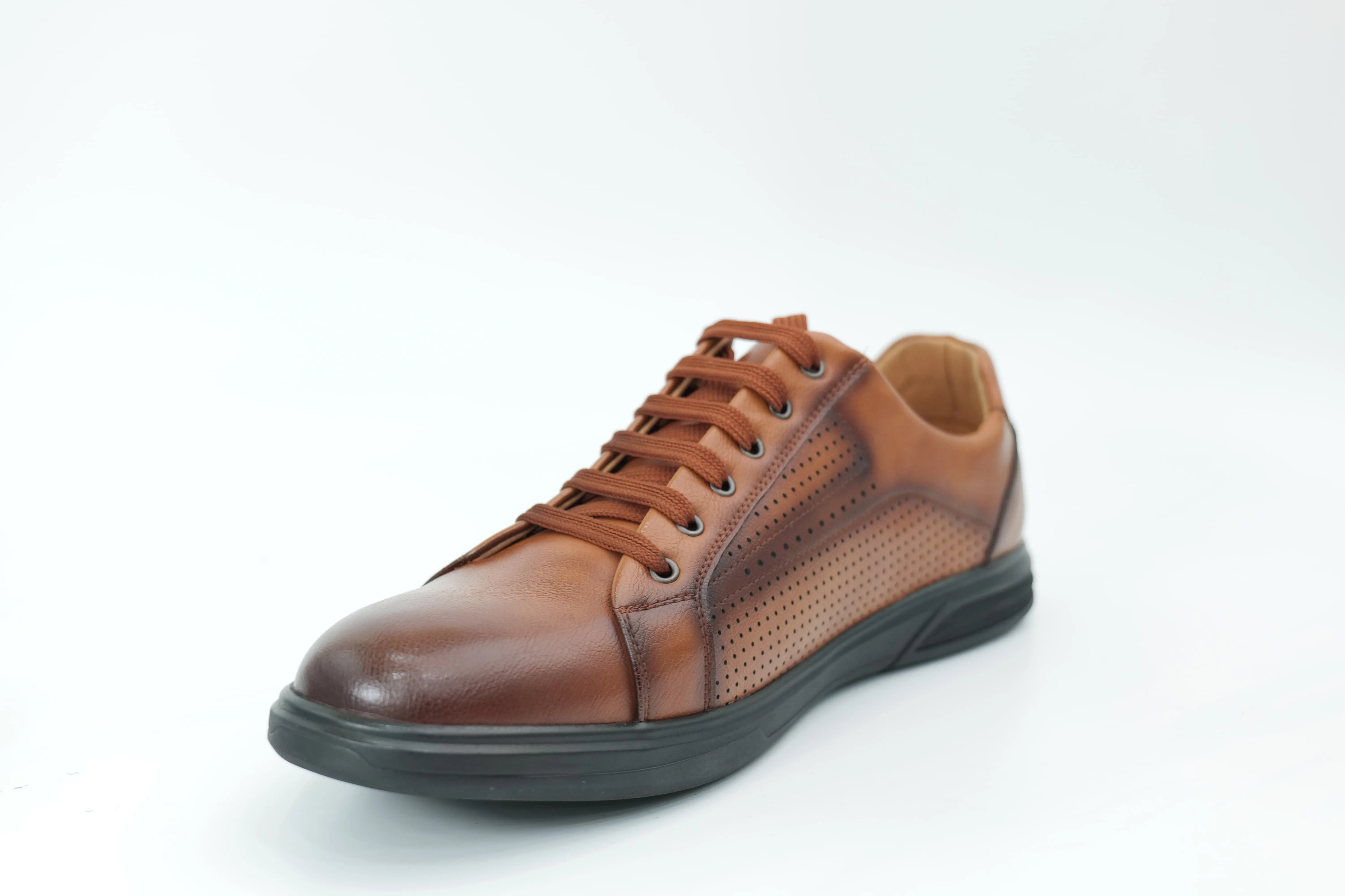 Casual shoes