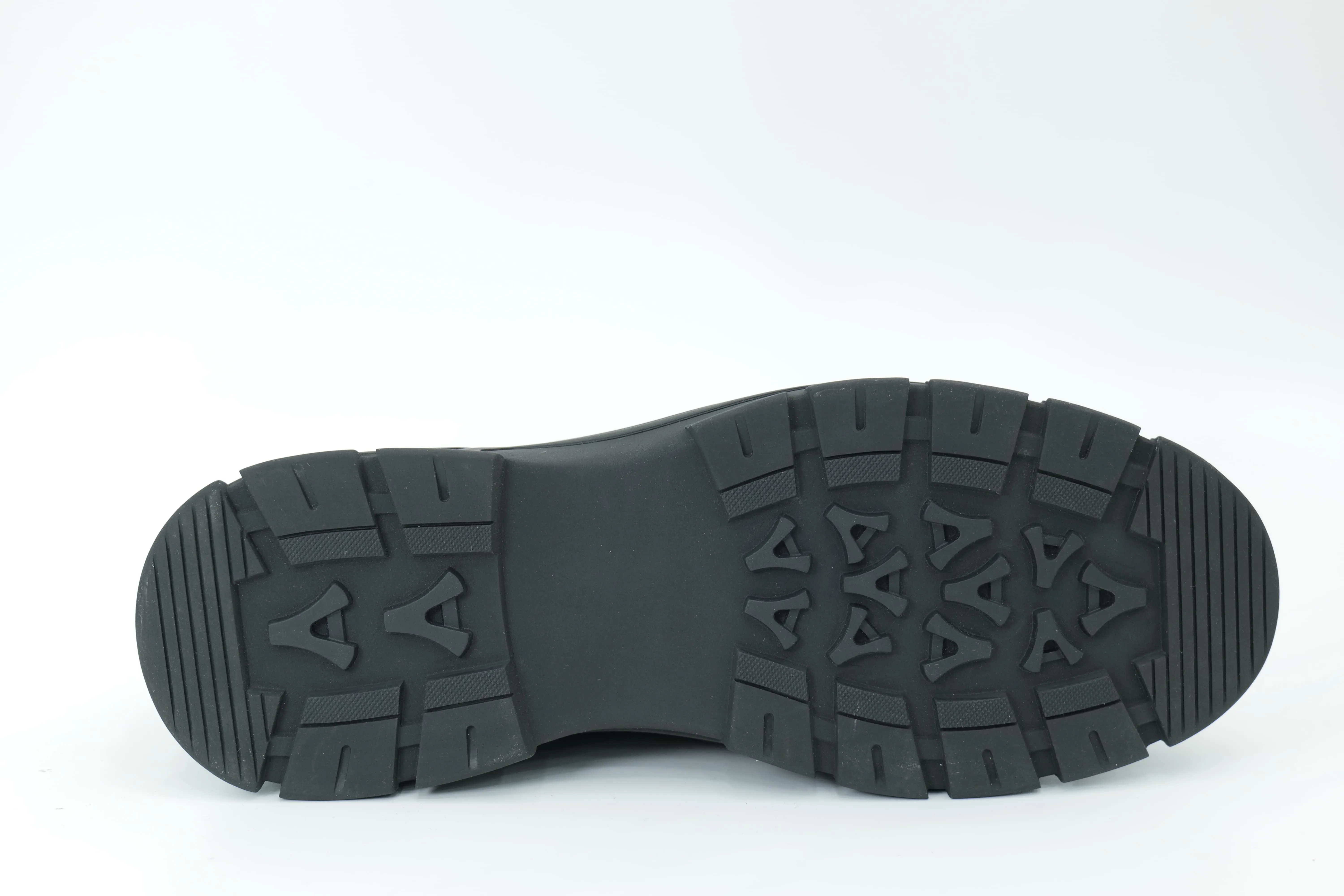Casual shoes