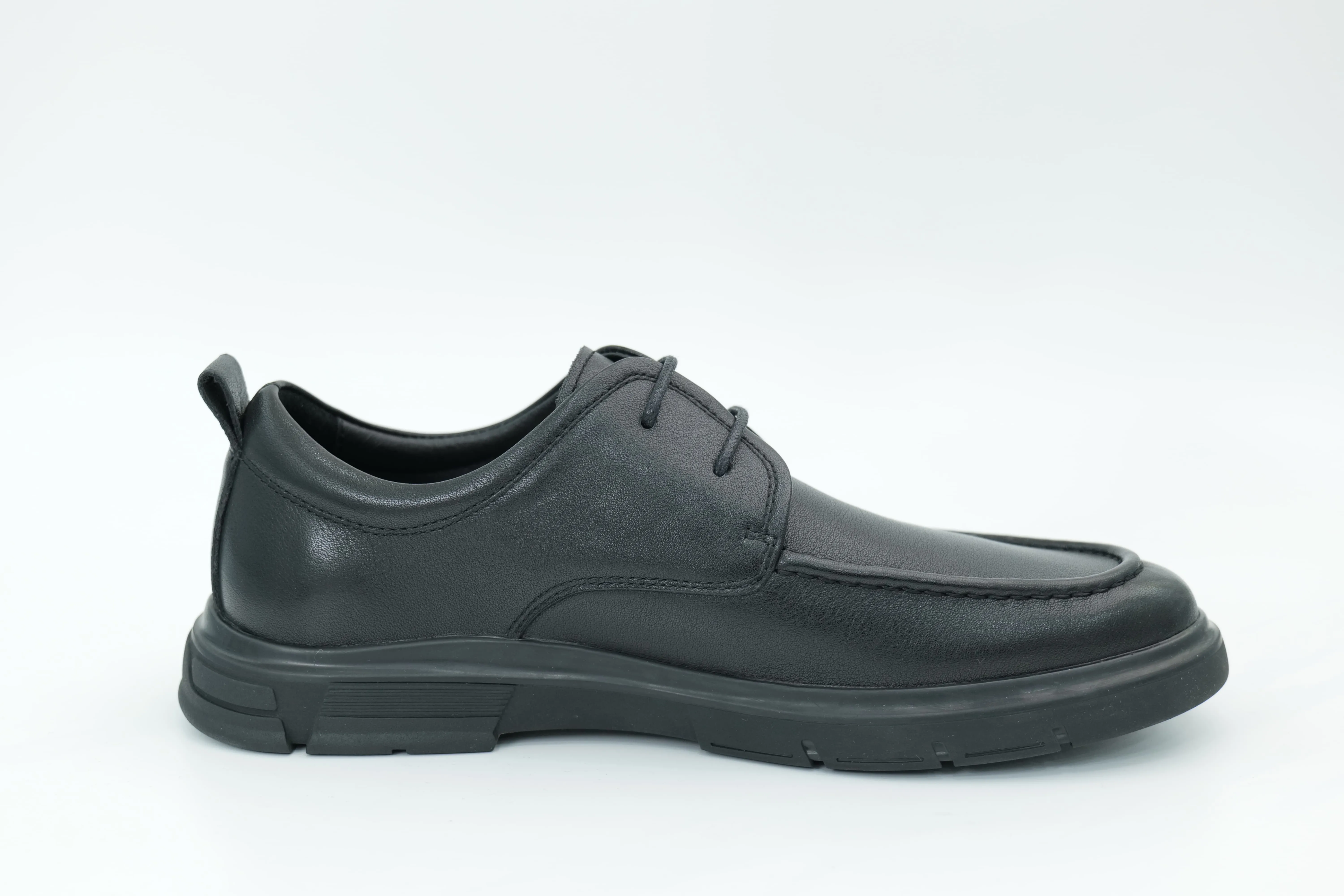 Casual shoes
