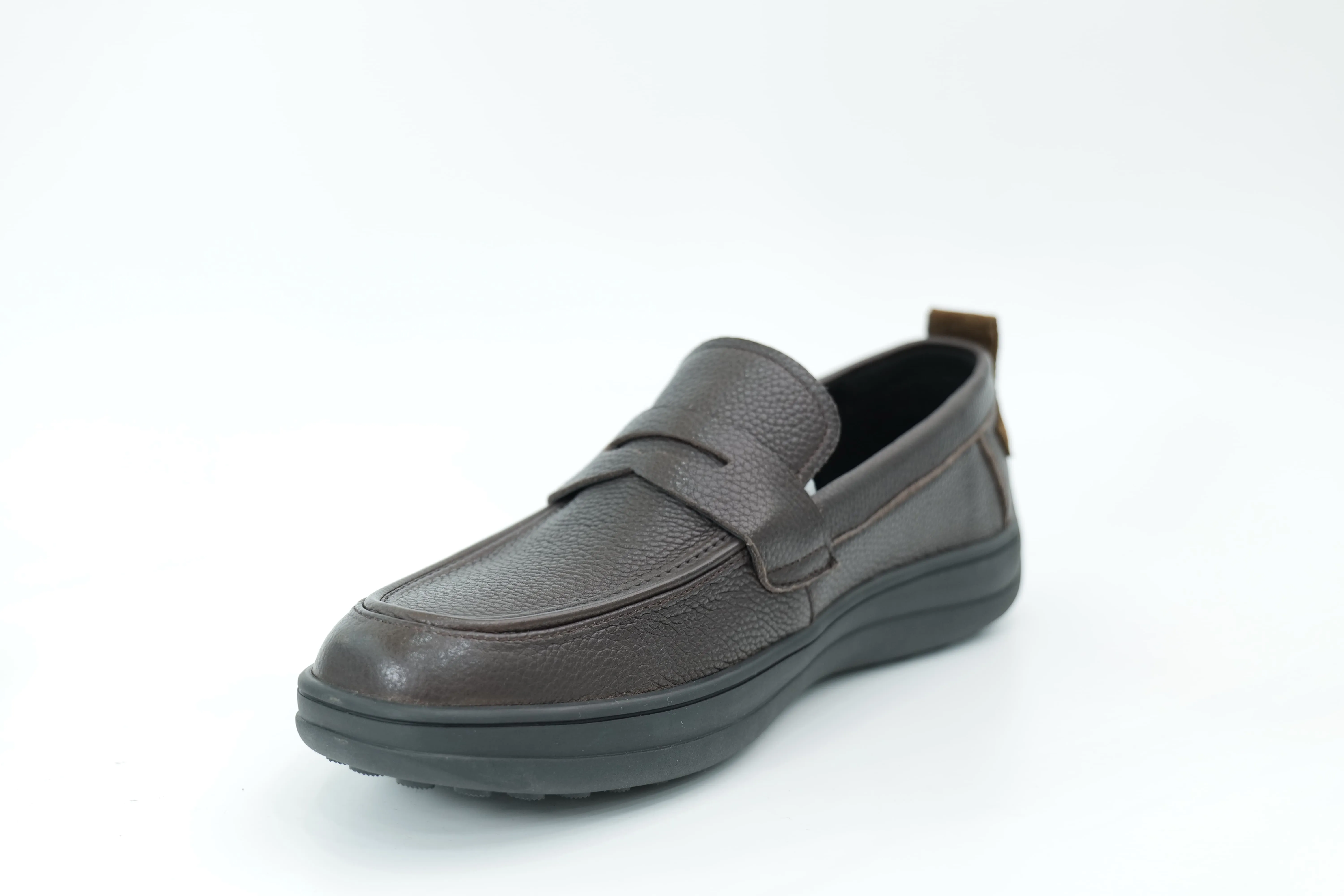 Casual shoes
