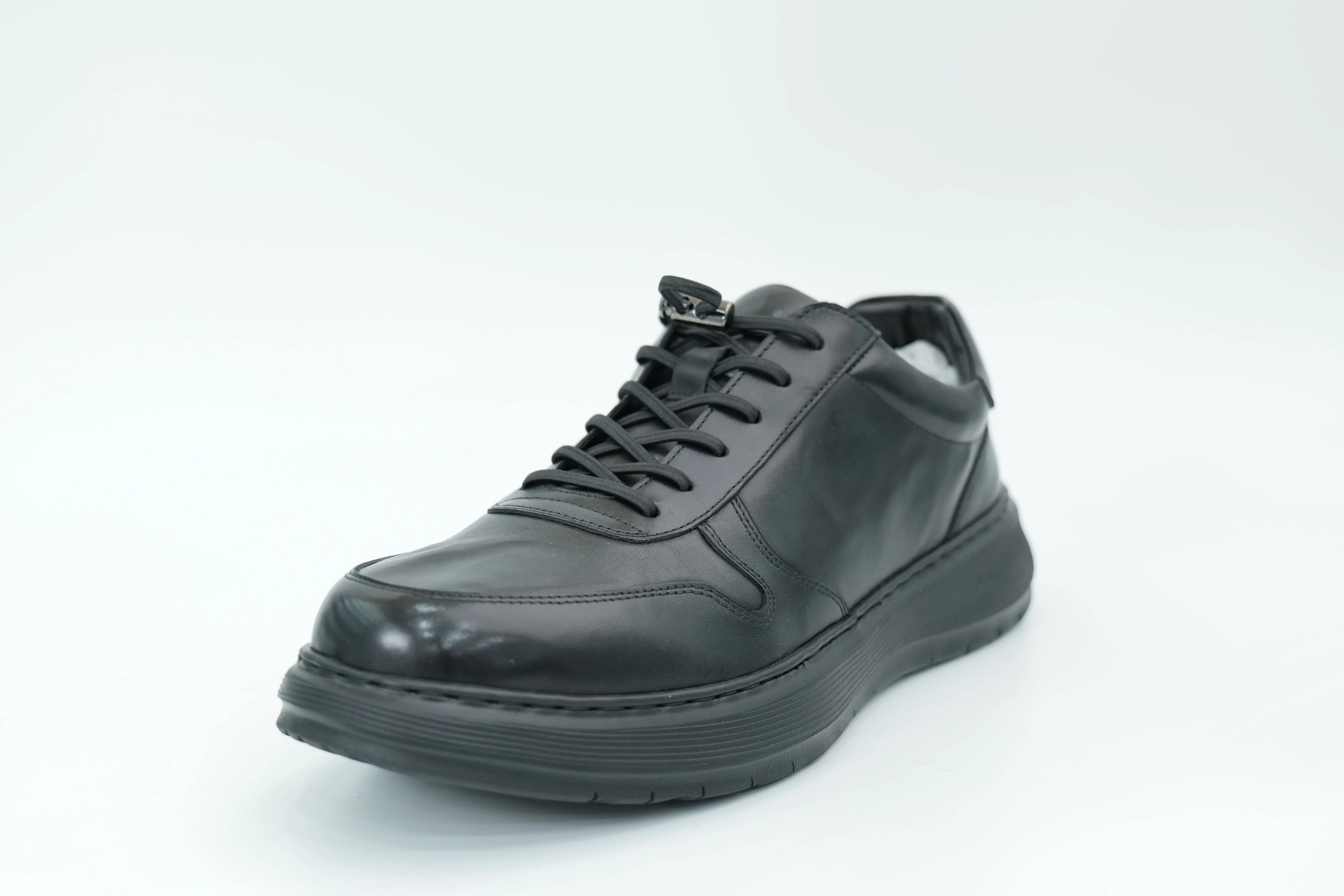 Casual shoes