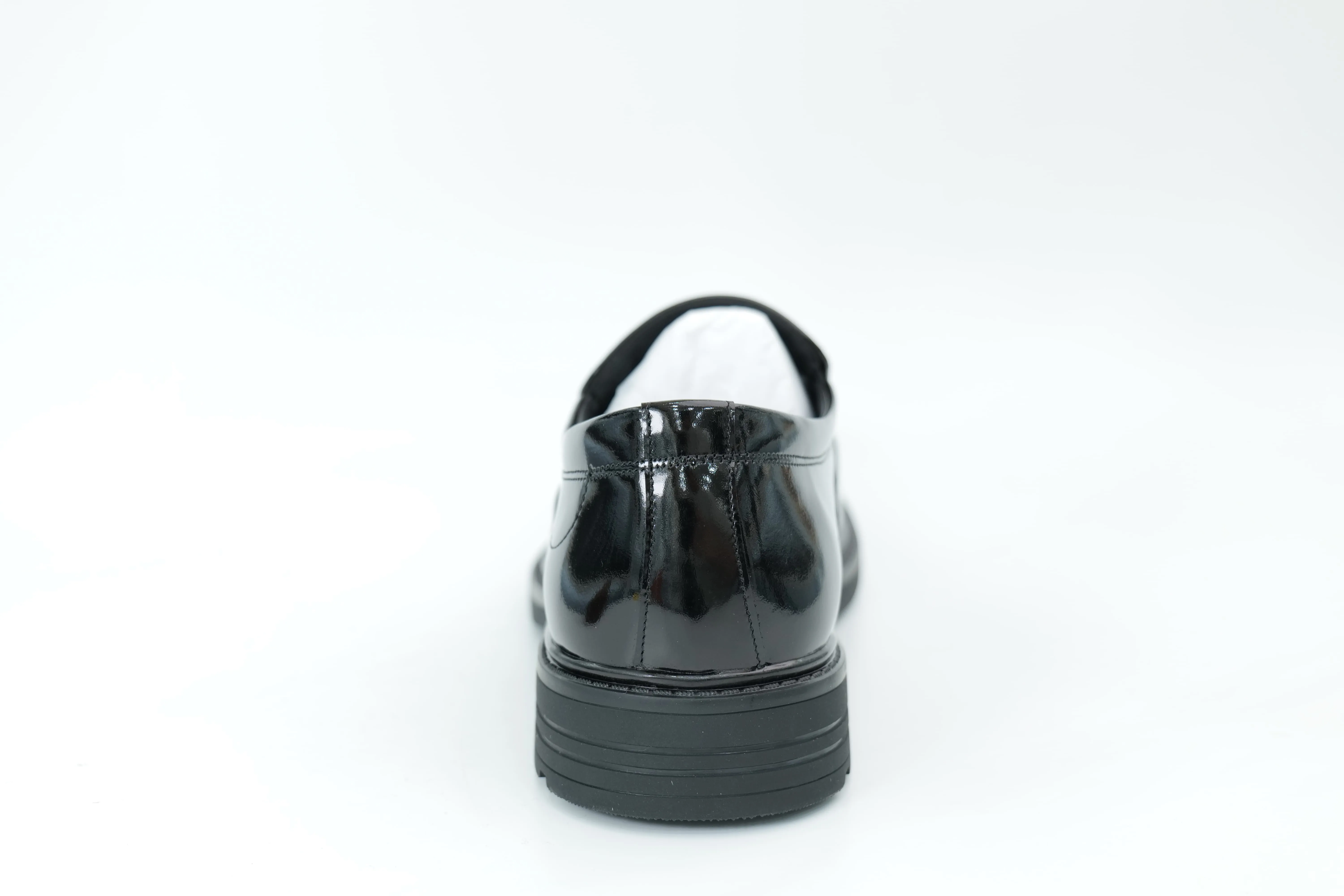 Casual shoes
