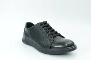 Casual shoes