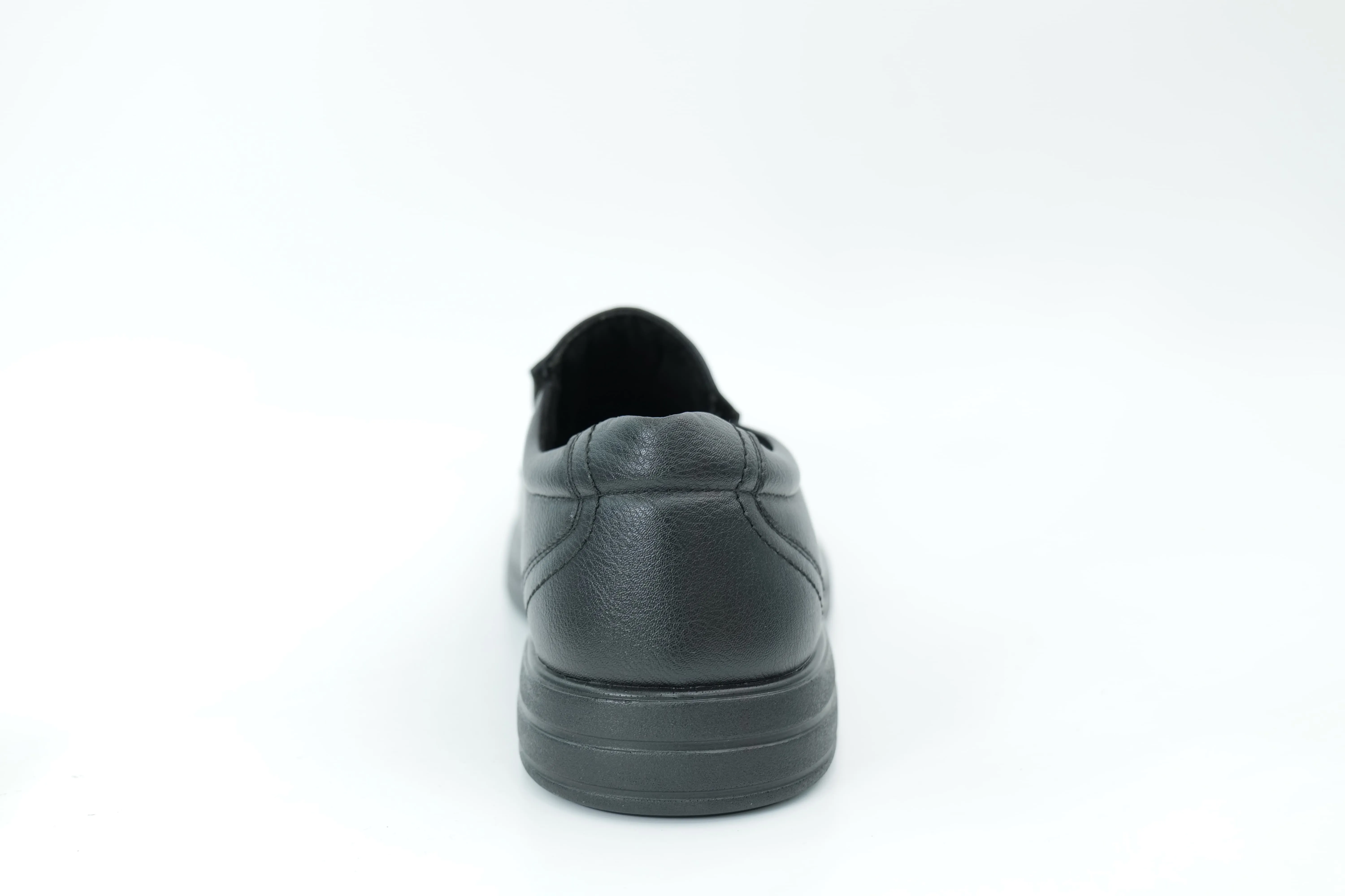 Casual shoes