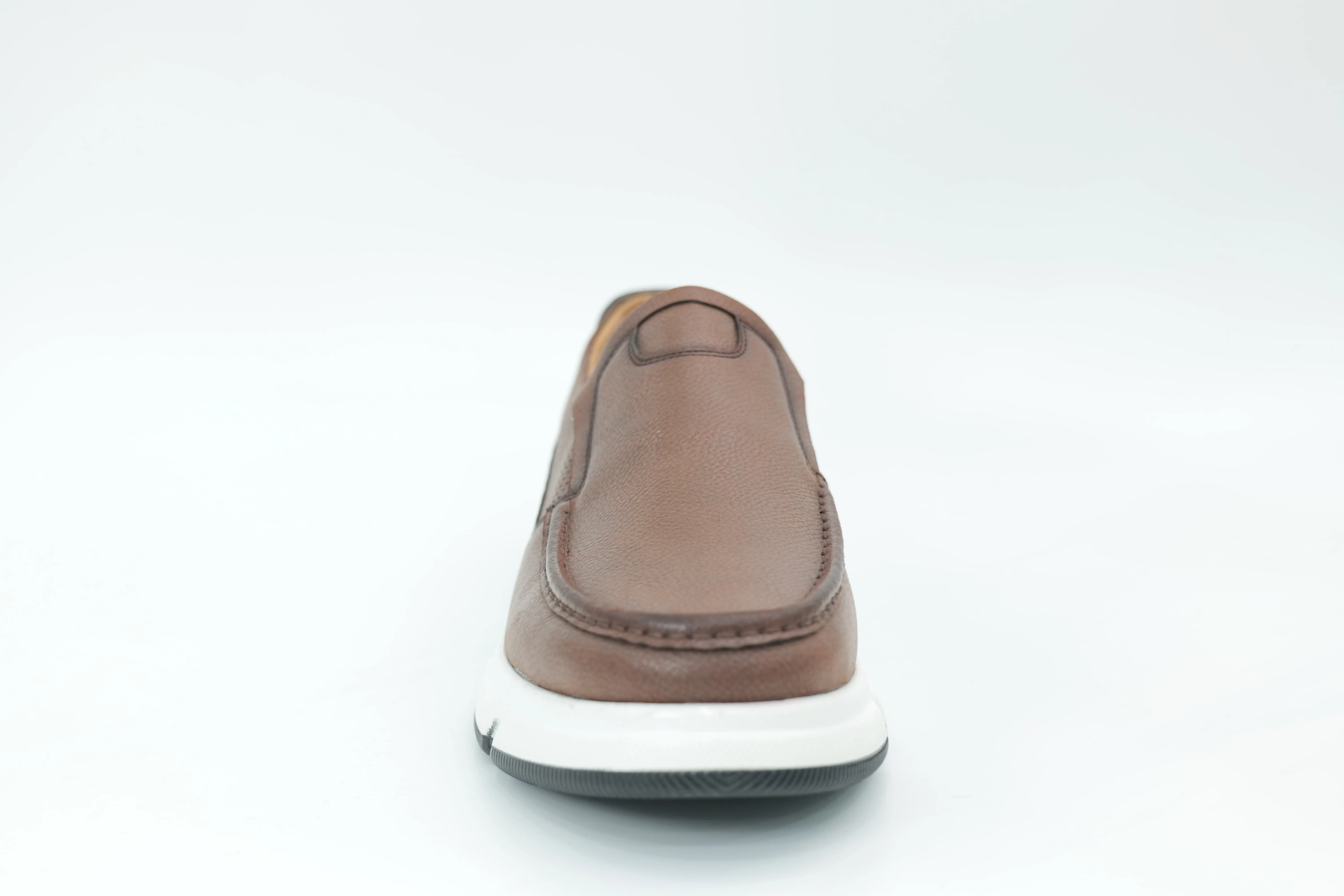 Casual shoes