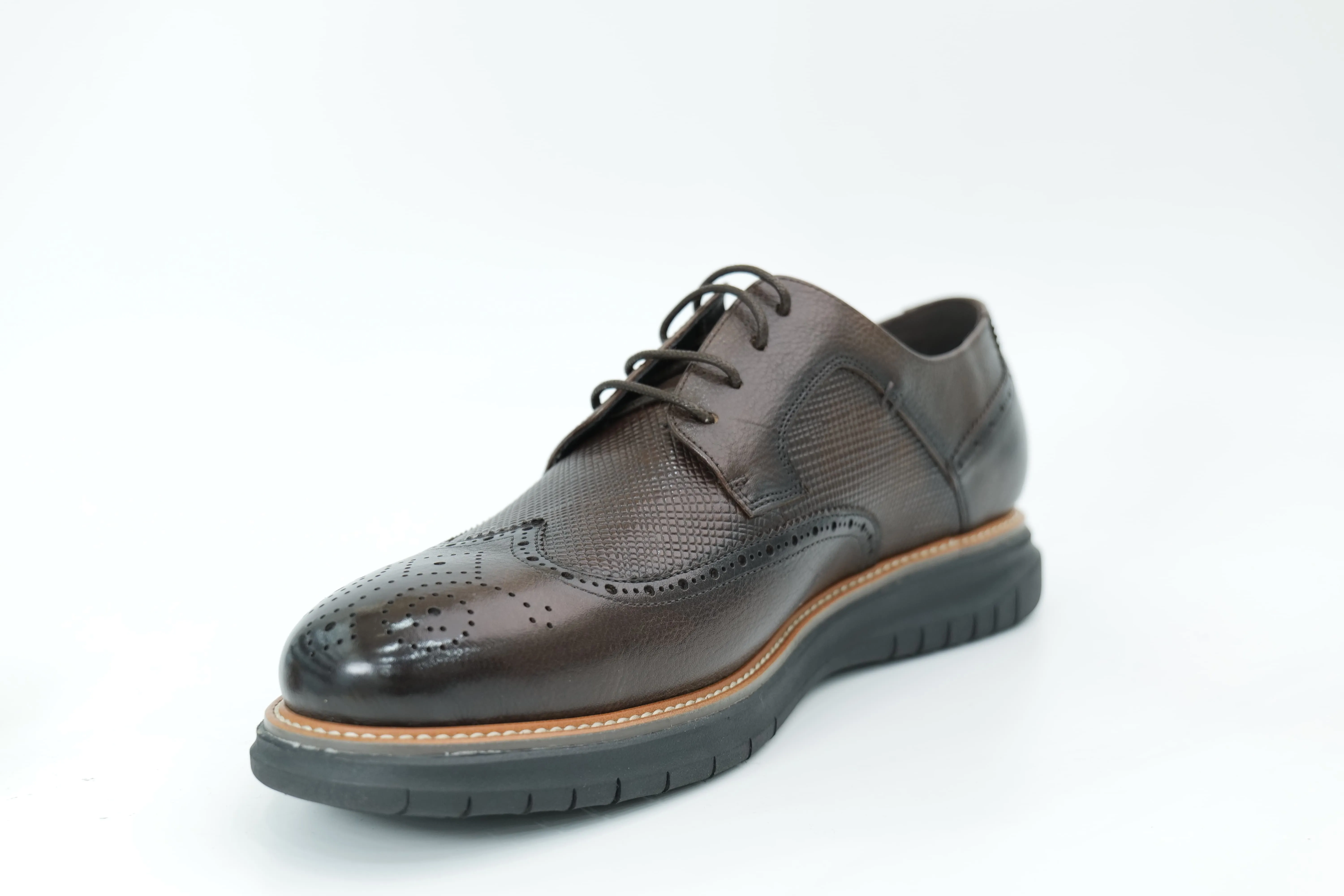 Casual shoes