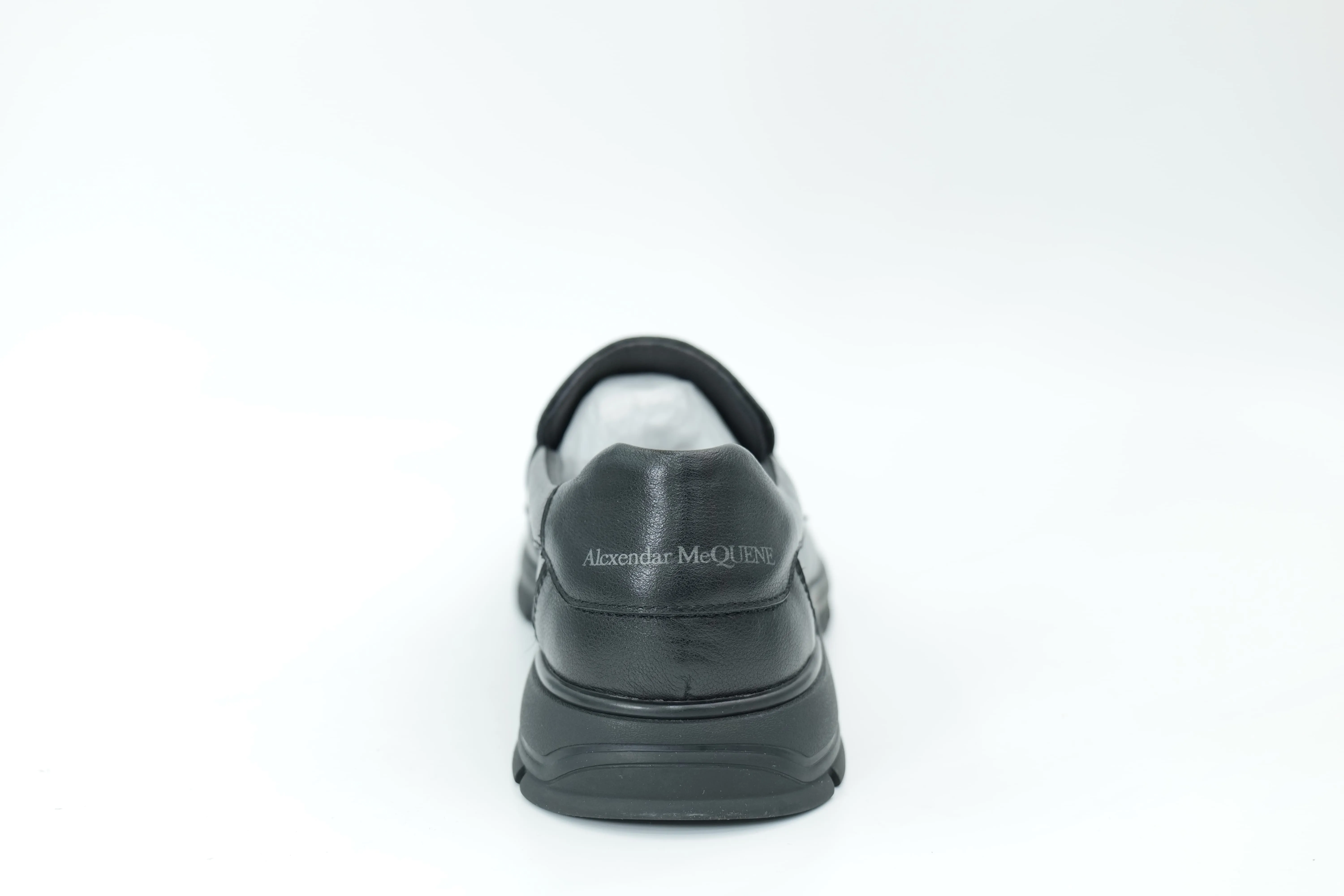 Casual shoes