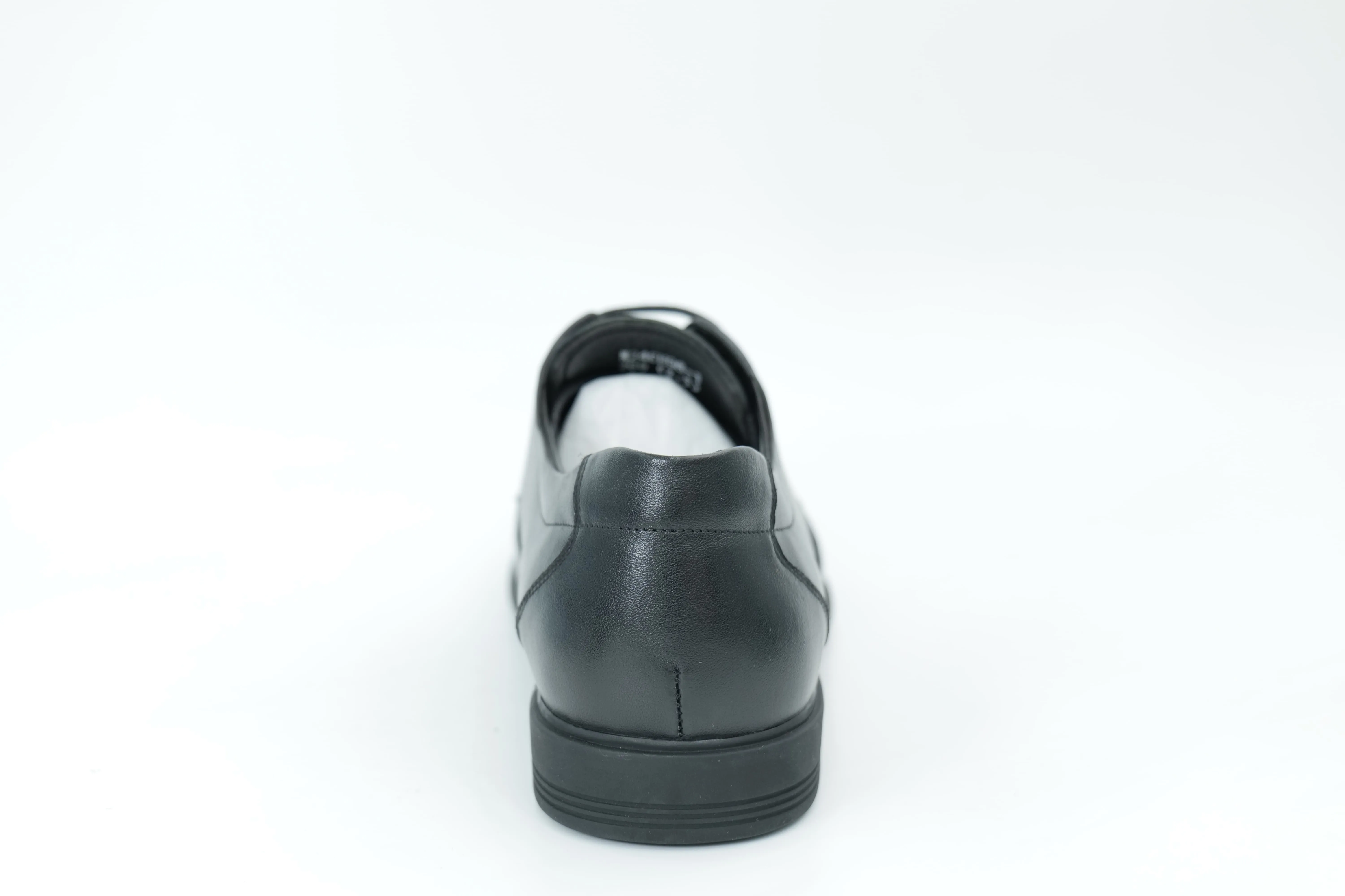 Casual shoes