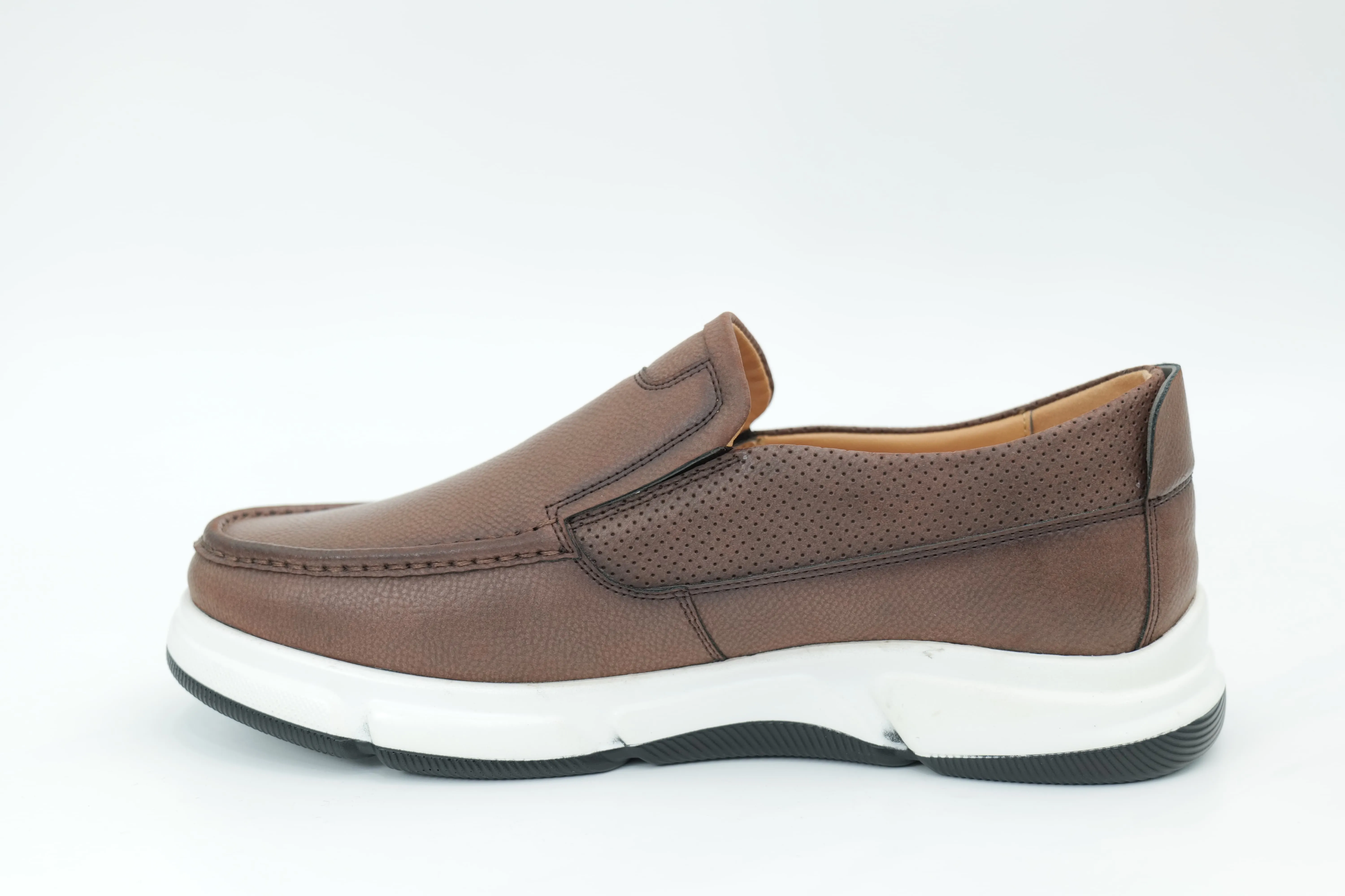 Casual shoes