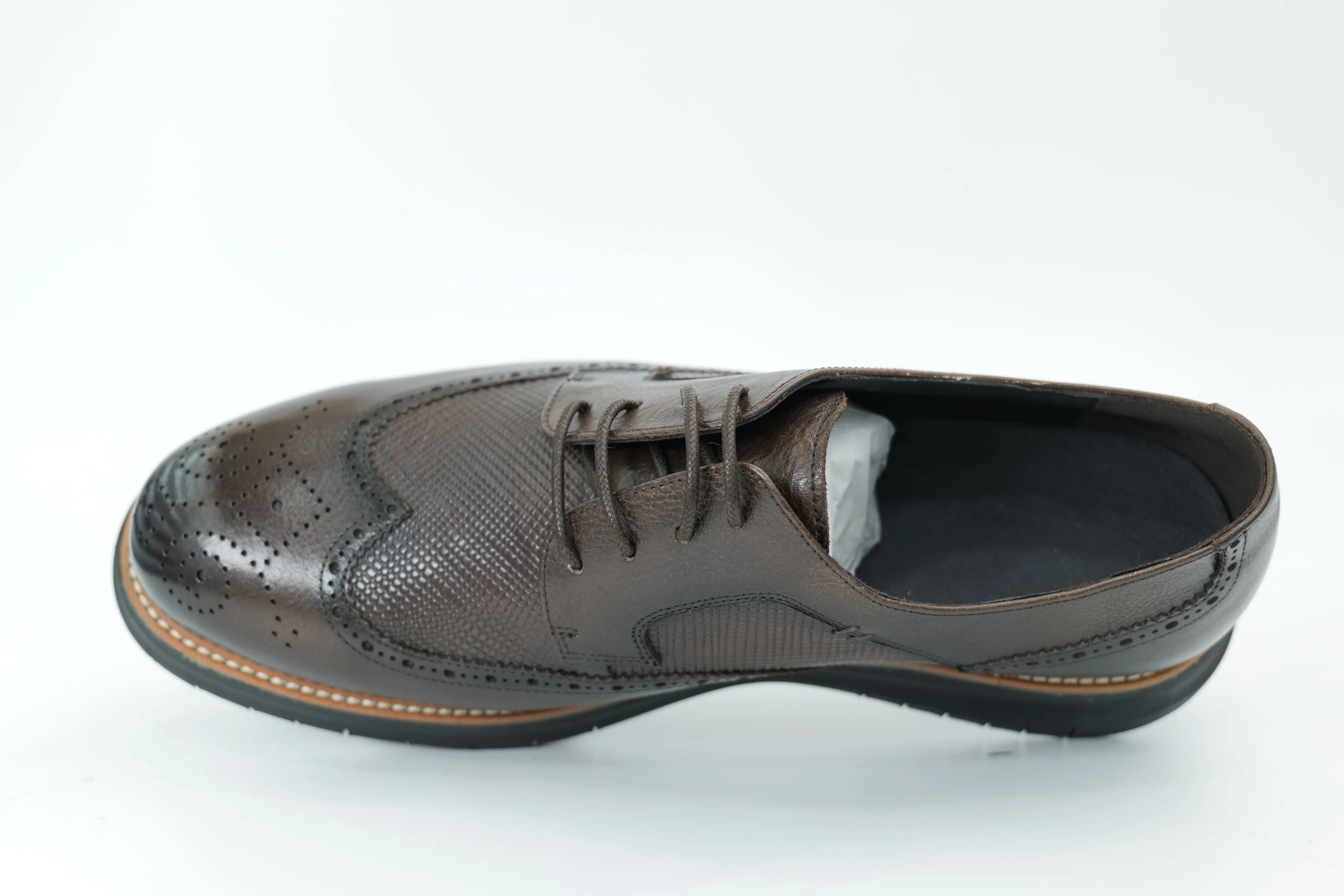 Casual shoes
