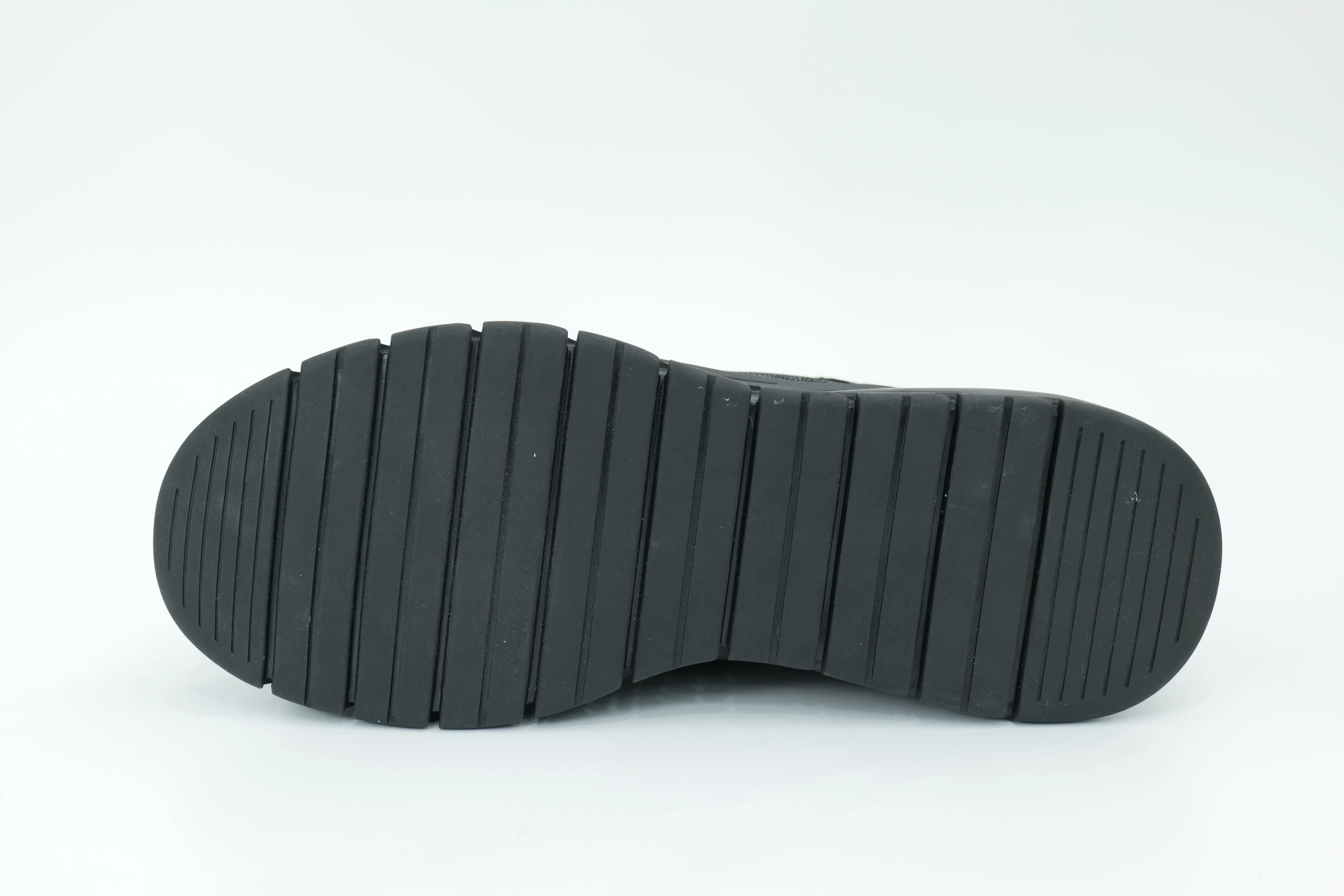 Casual shoes
