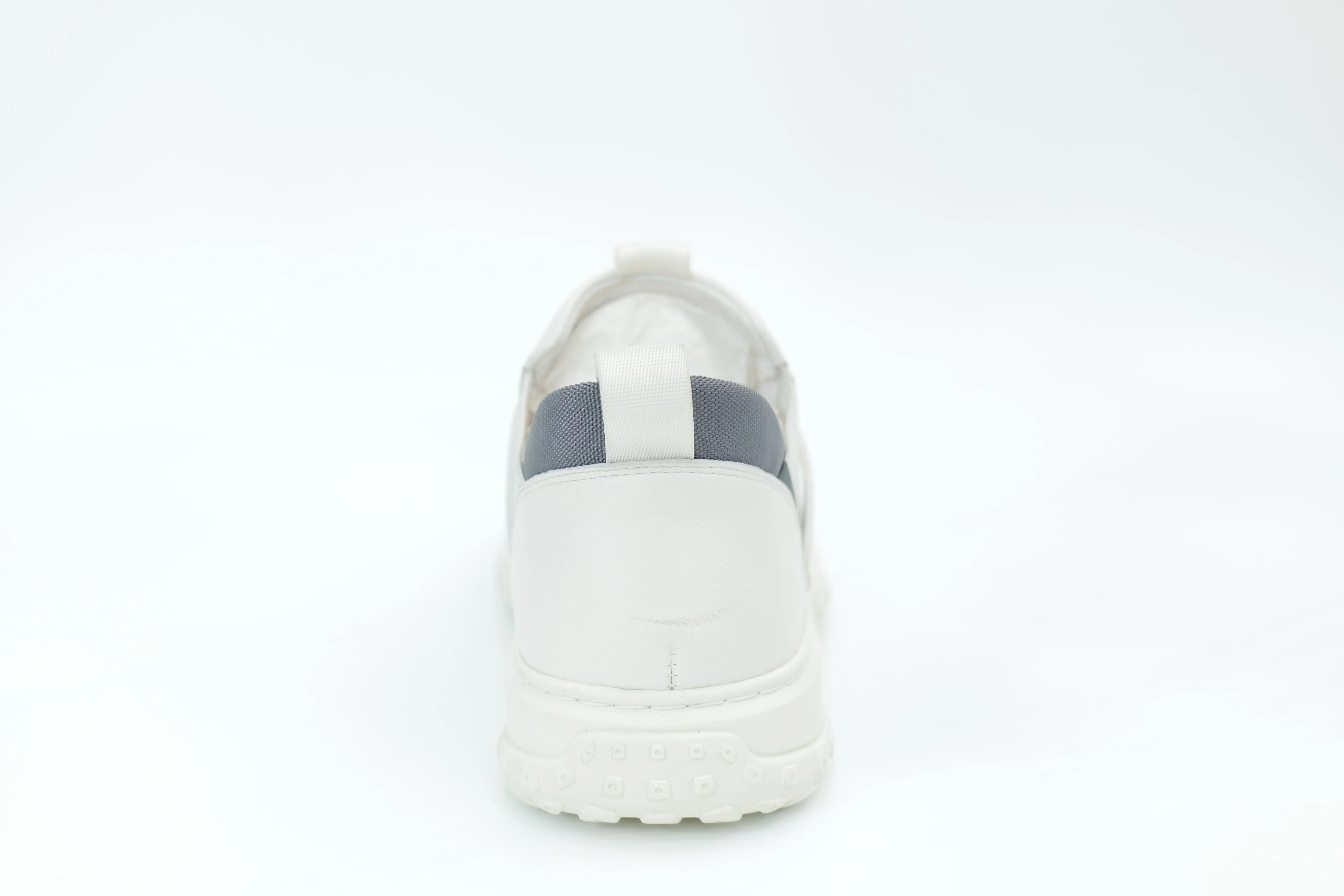 Casual shoes