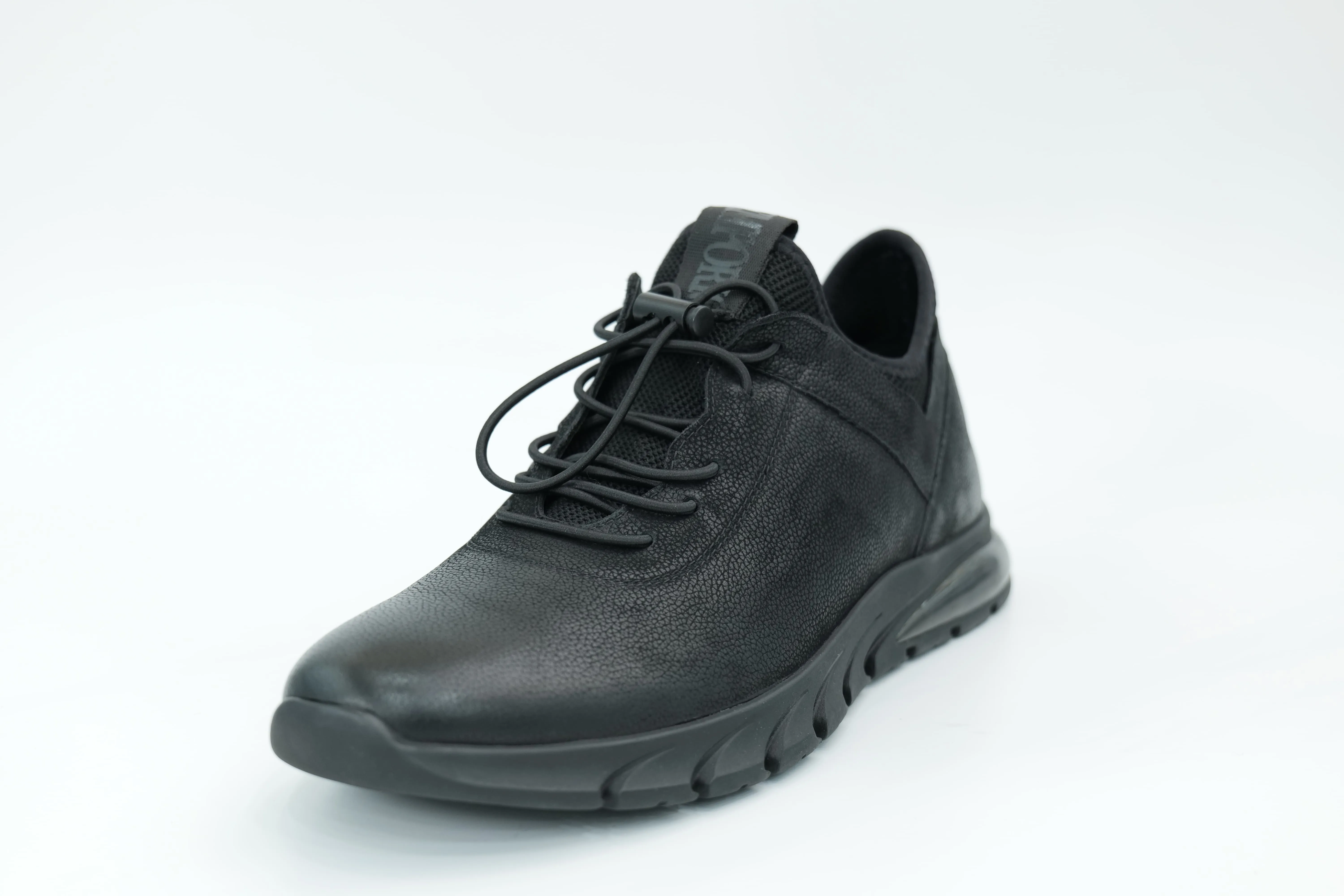 Casual shoes