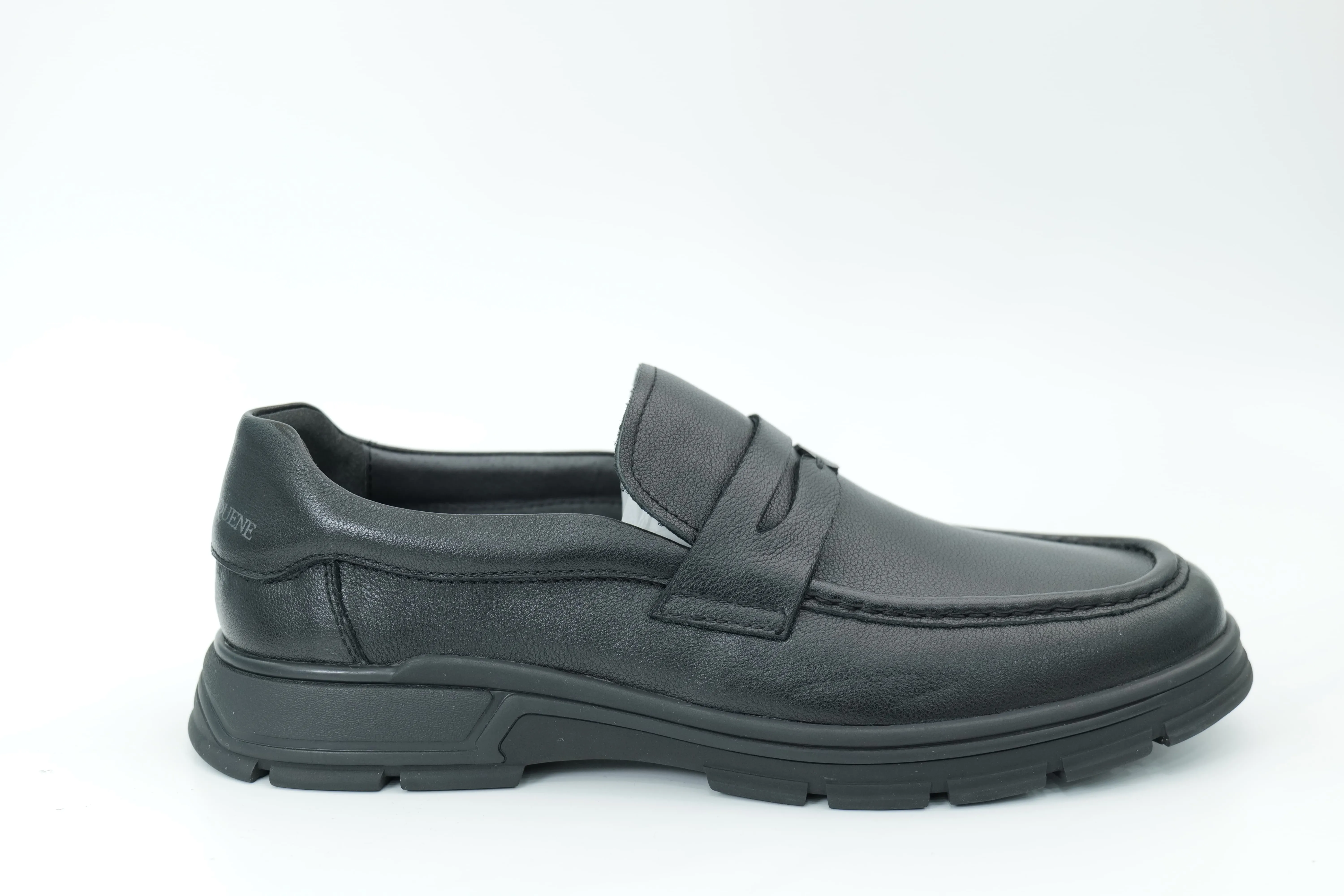 Casual shoes