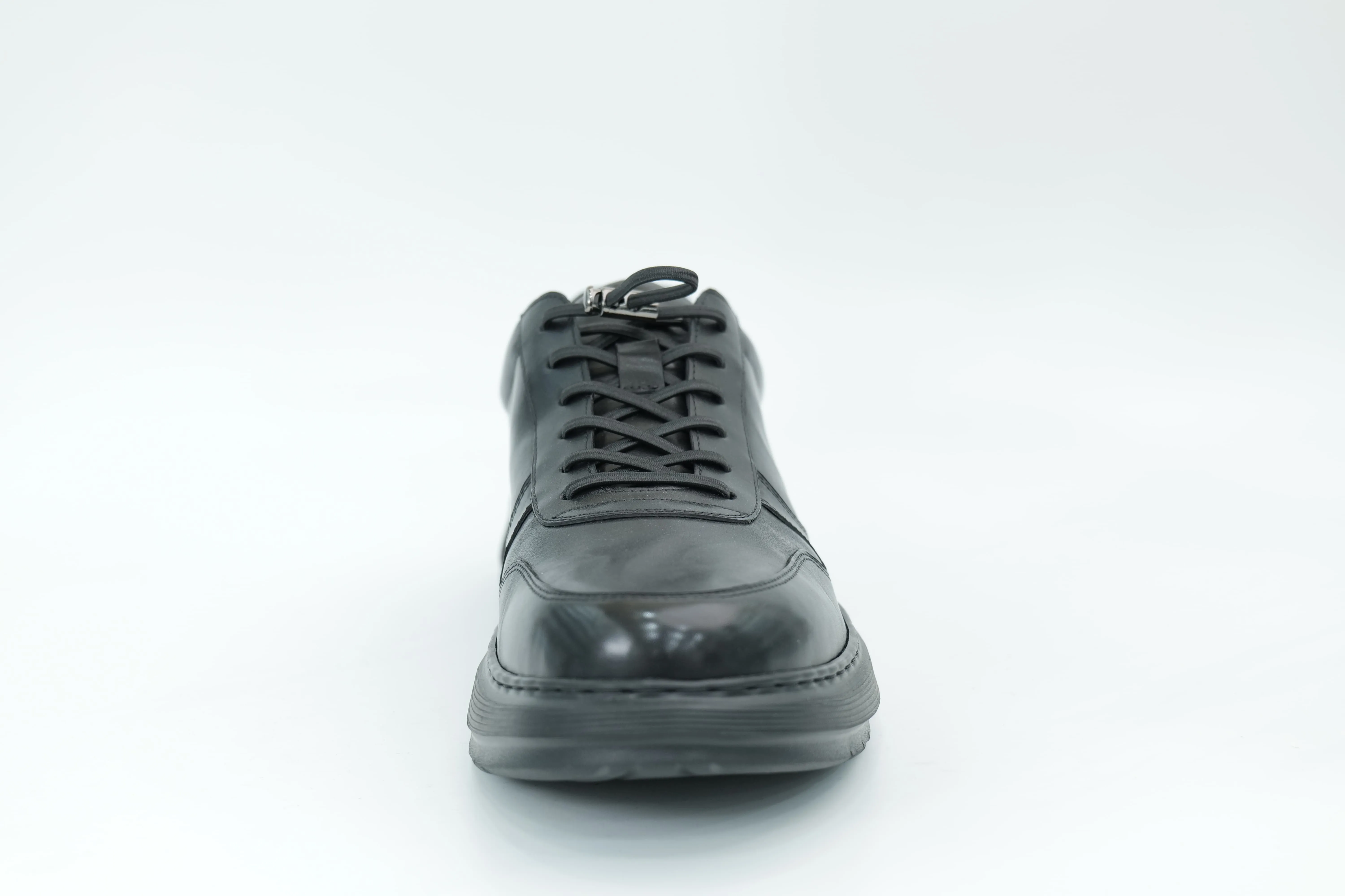 Casual shoes