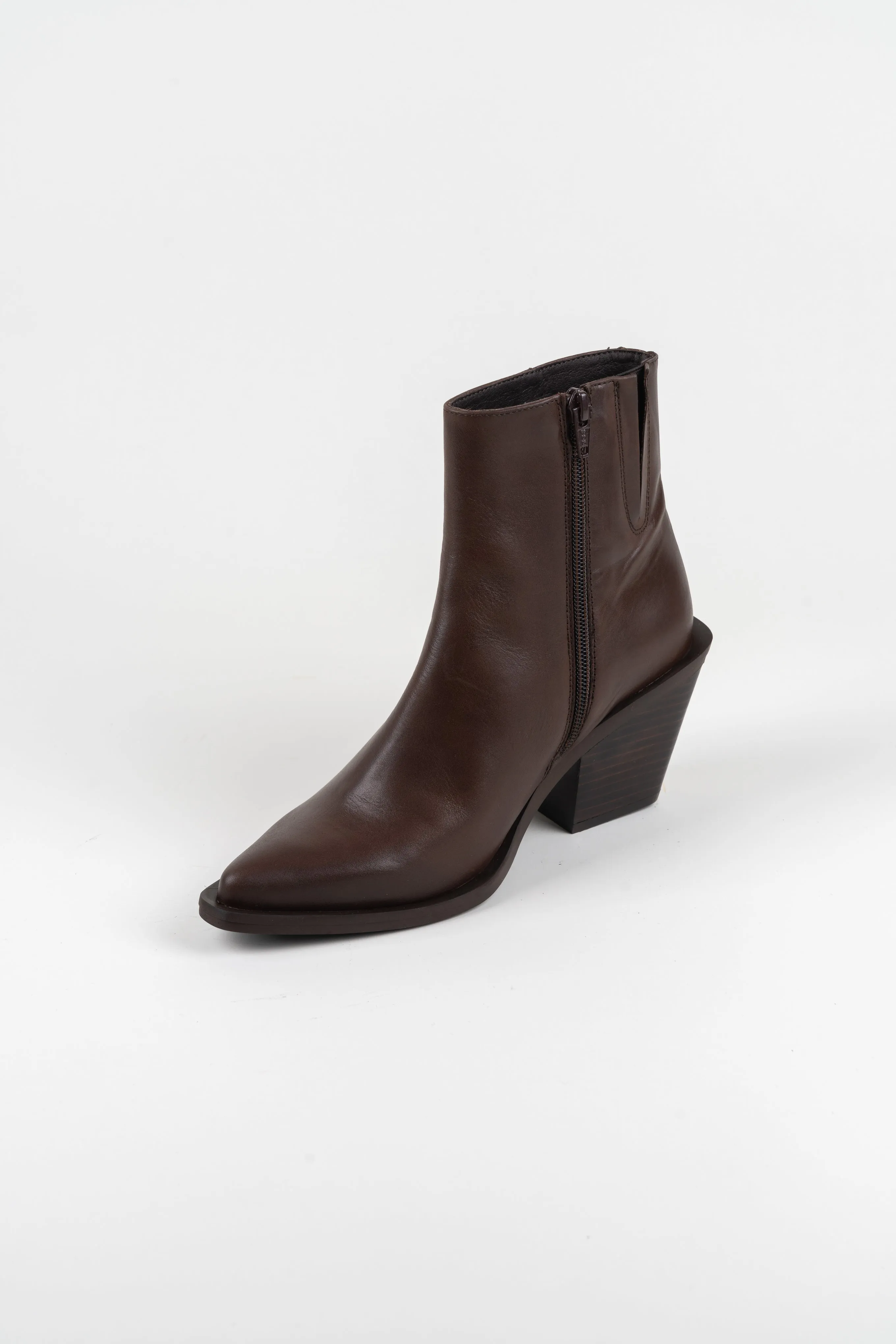 CLOE CIGAR BOOTS
