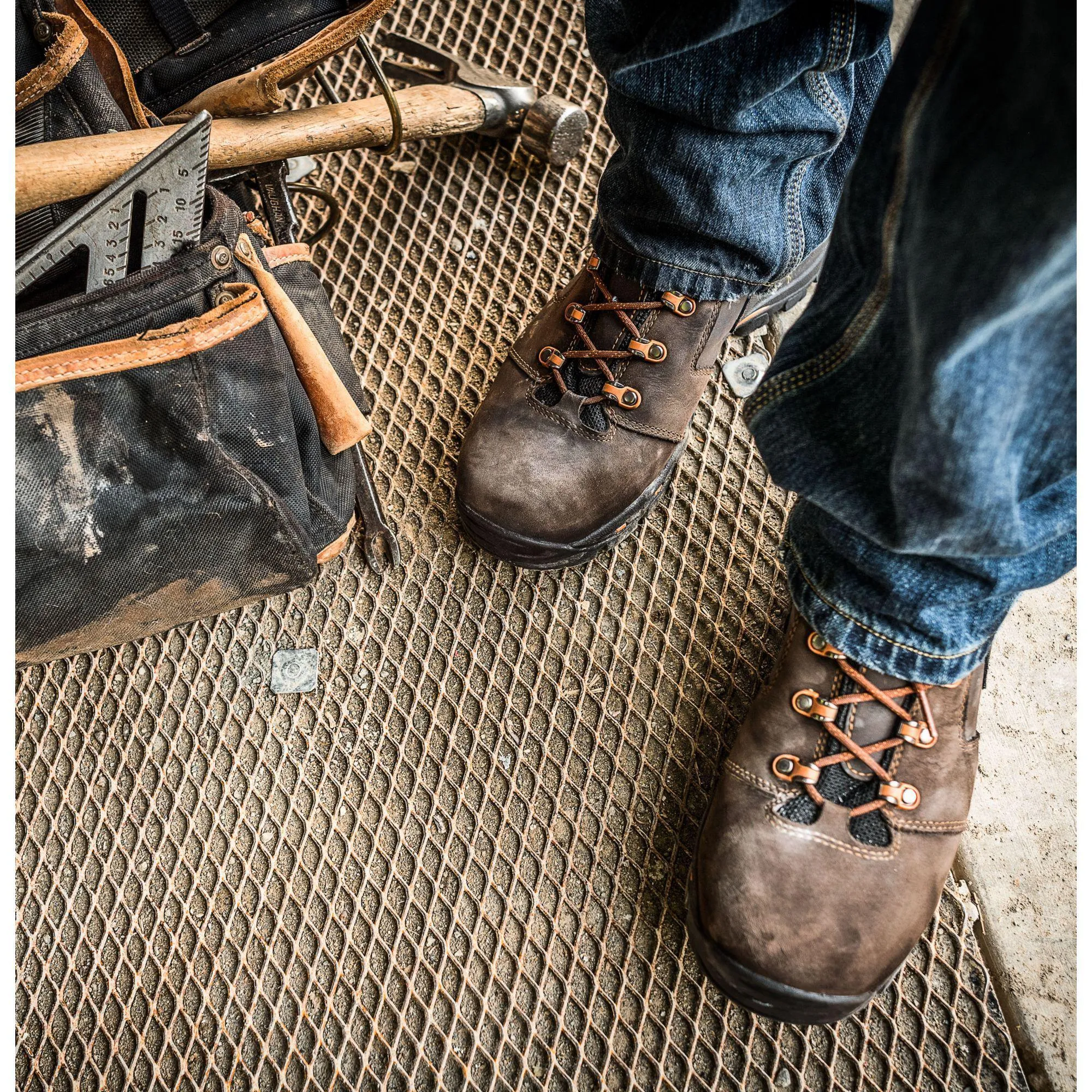 Danner Men's Vicious 4.5" Composite Toe Waterproof Work Boot - Brown - 13860