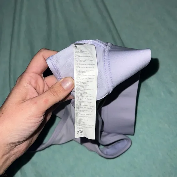 Fabletics Blare Medium Impact Sports Bra Frosted Lilac / Basil Size XS