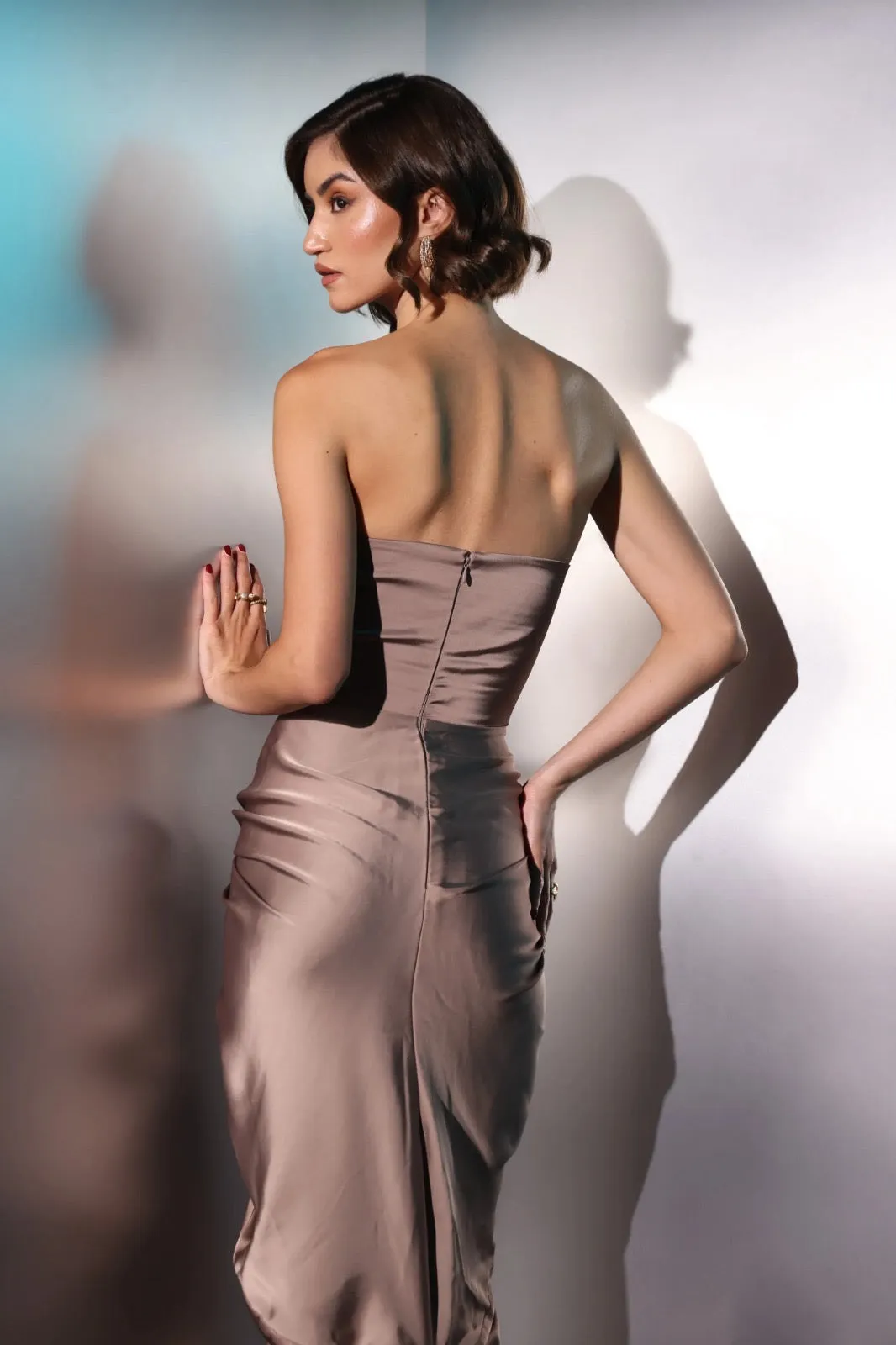 Good reasons - Taupe corset draped maxi dress