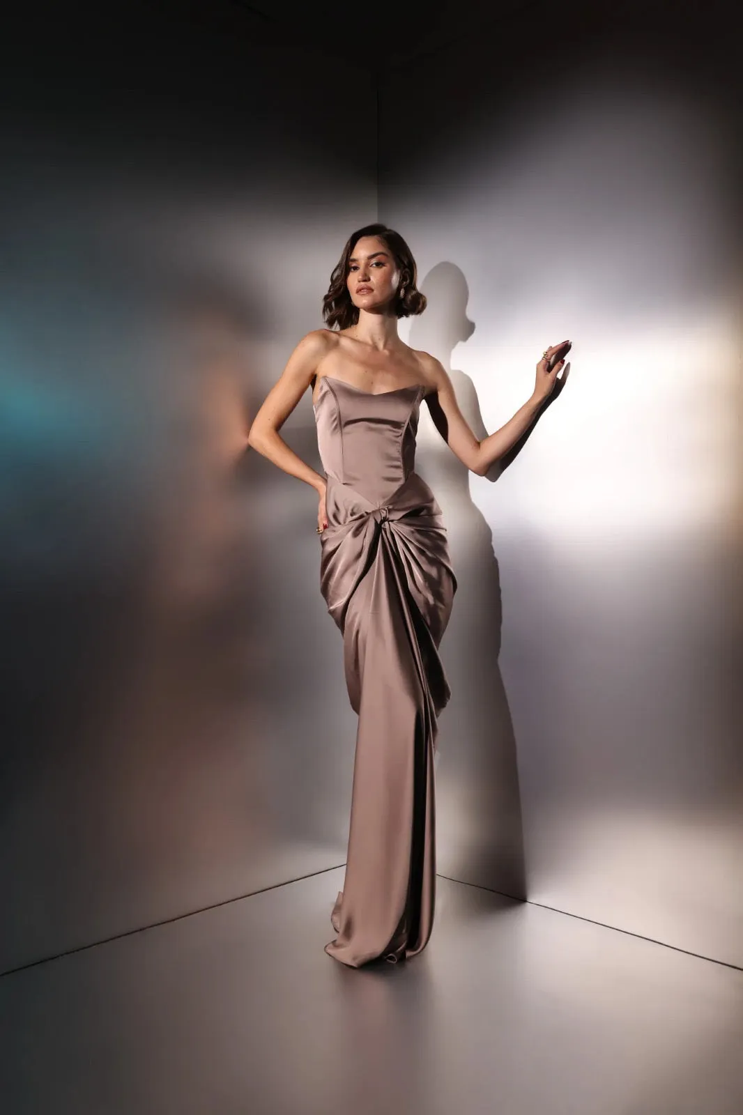 Good reasons - Taupe corset draped maxi dress