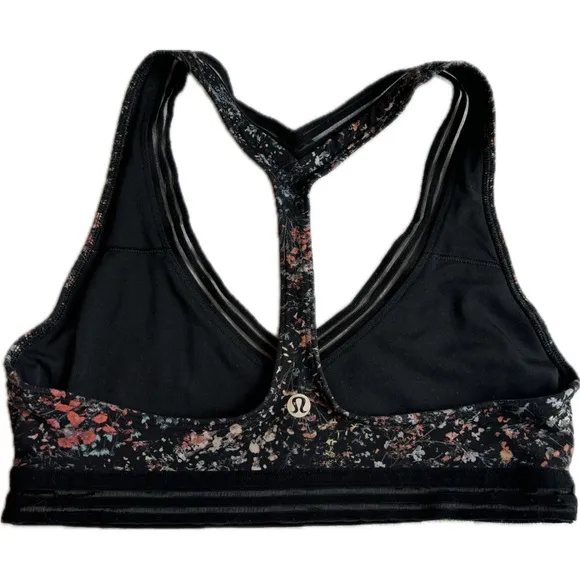 Lululemon sports bra with velvet and mash accent racer back V-neck