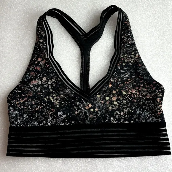 Lululemon sports bra with velvet and mash accent racer back V-neck