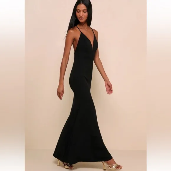 Lulu's Amelia Black Sleeveless Maxi Dress S Wedding Party Dark Romantic