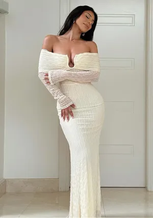 Luxurious Off-Shoulder Long Sleeve Fitted Maxi Dress