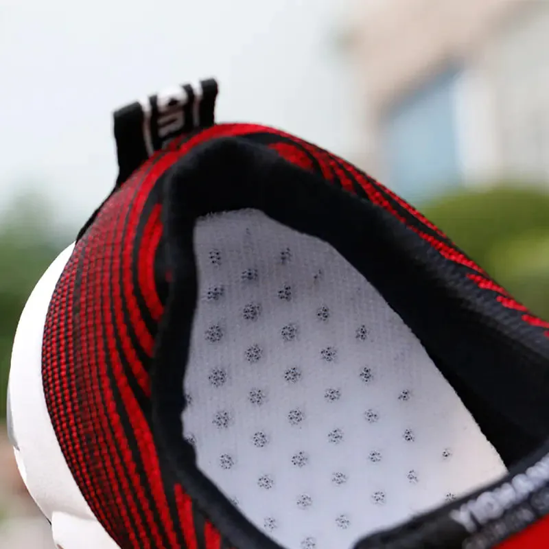 Men's Fly Woven Running Shoes with Air Cushion Design