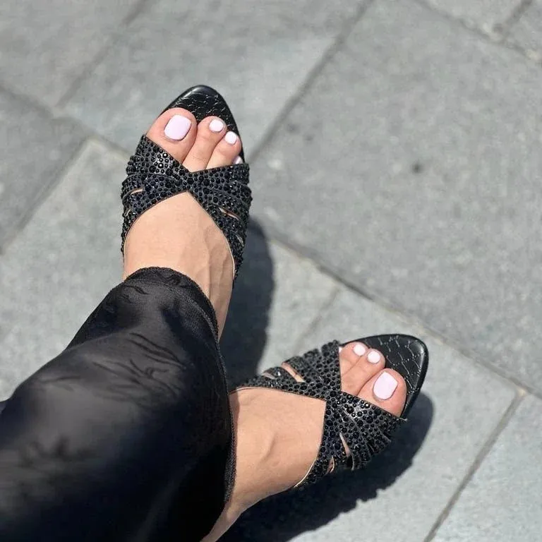 Noor Flats S182F - Black