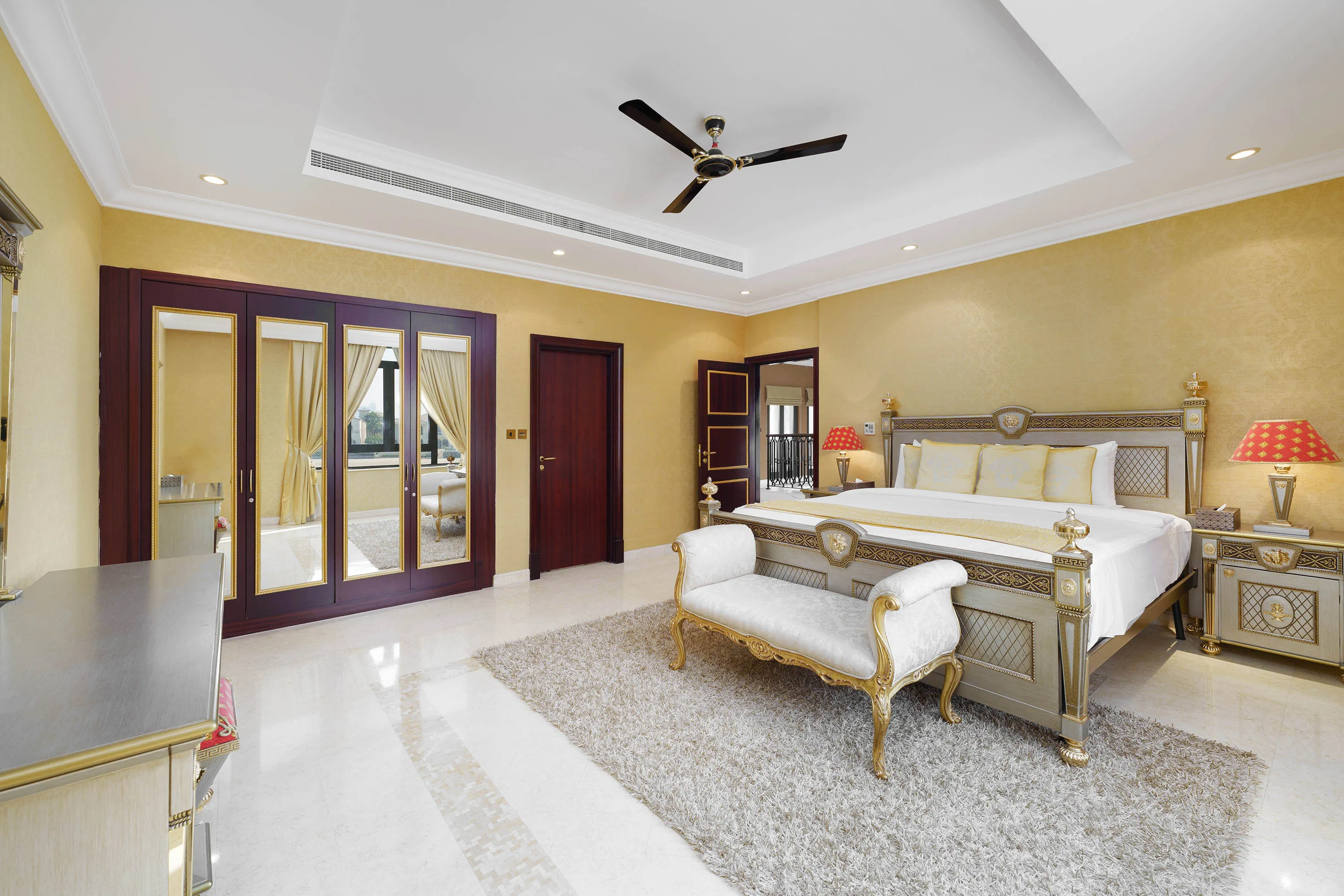 Opulent Palm Villa w/ Pool & Royal Atlantis Views