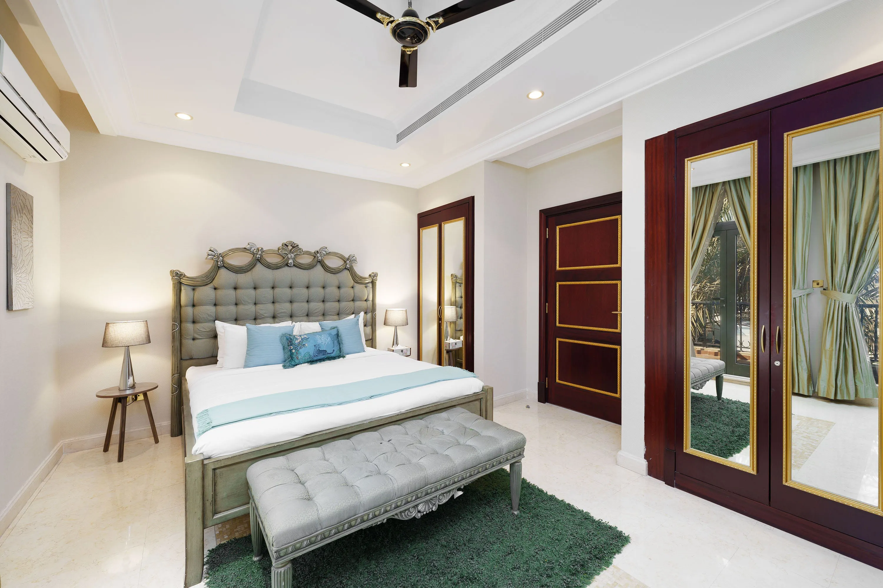 Opulent Palm Villa w/ Pool & Royal Atlantis Views